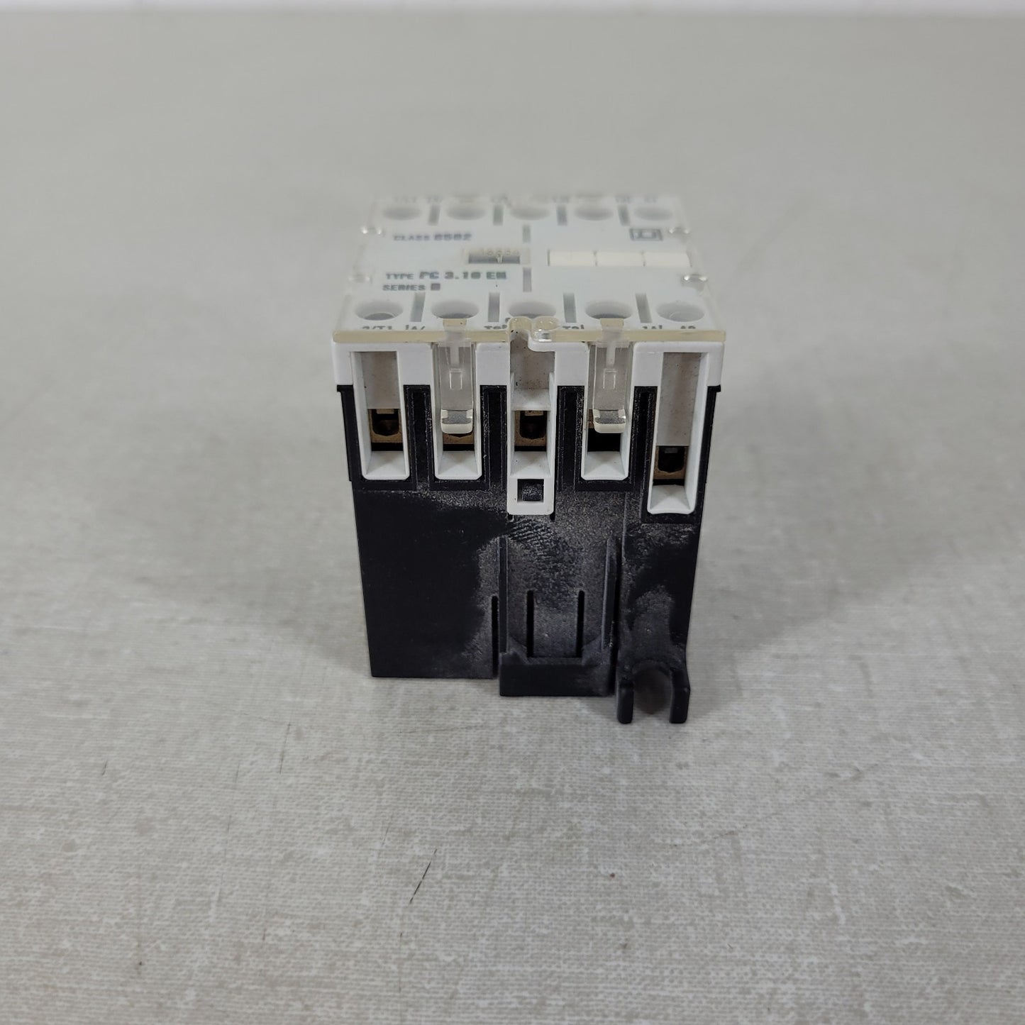 Square D 8501-PR3.22-E Relay 4 Pole 300VAC SER. B 110/120V 50-60HZ