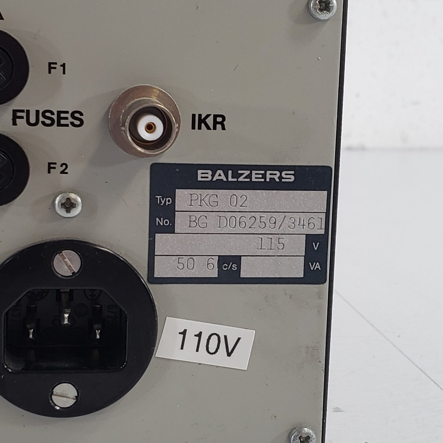 Balzers PKG 020 Pirani-Cold Cathode Vacuum Controller Balzers w/ IKR 020 Gauge
