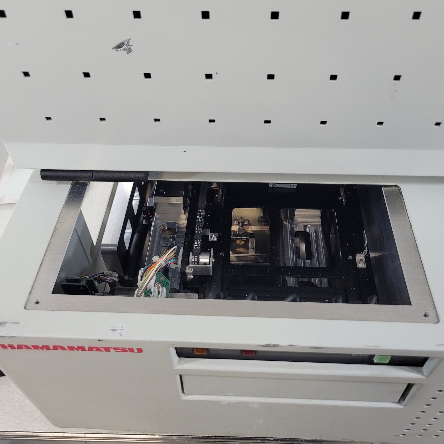 Hamamatsu NanoZoomer 2.0RS C10730-12 Ultraviolet Microscope No Software Included