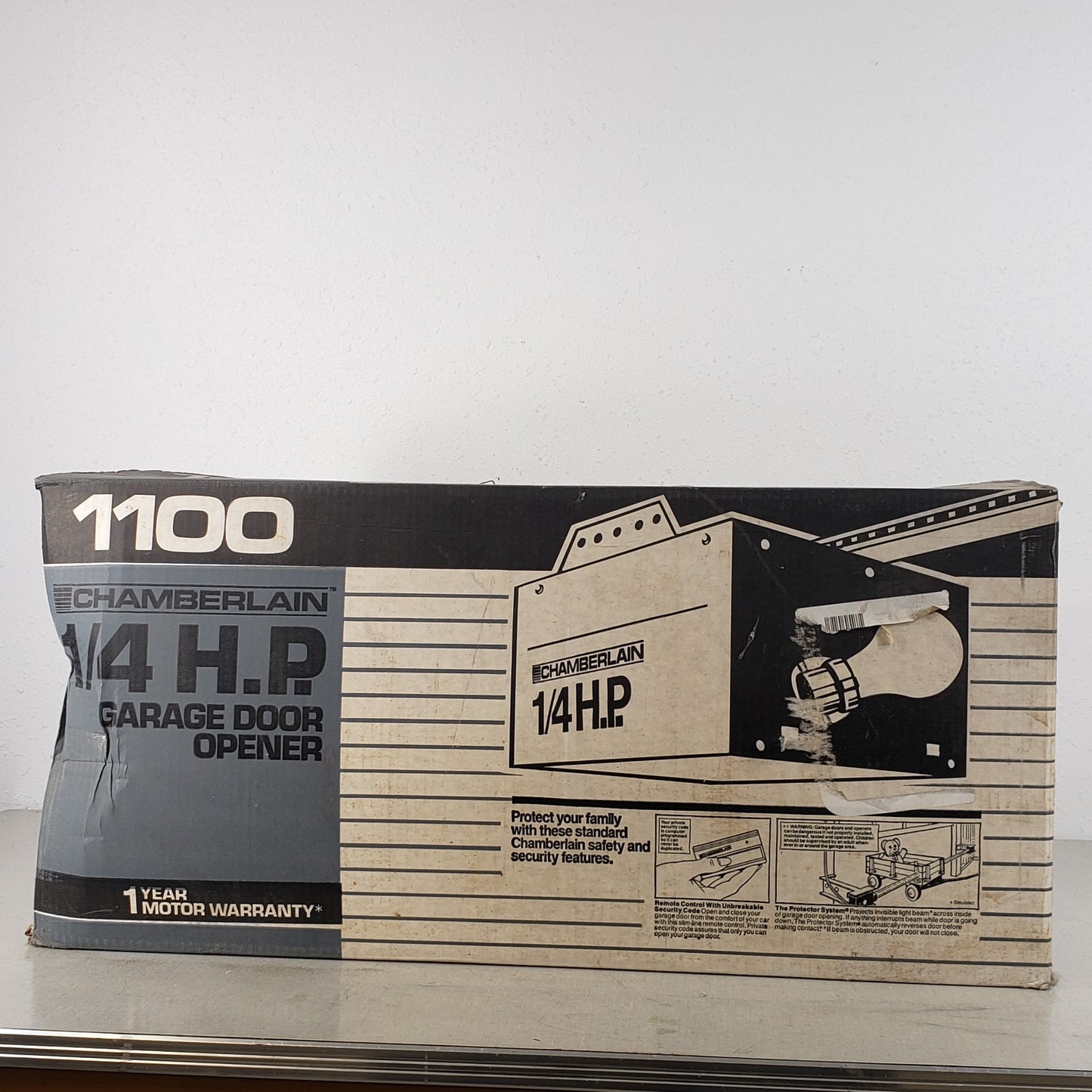 Chamberlain 1100 1/4 HP Horse Power Garage Door Opener New Open Box