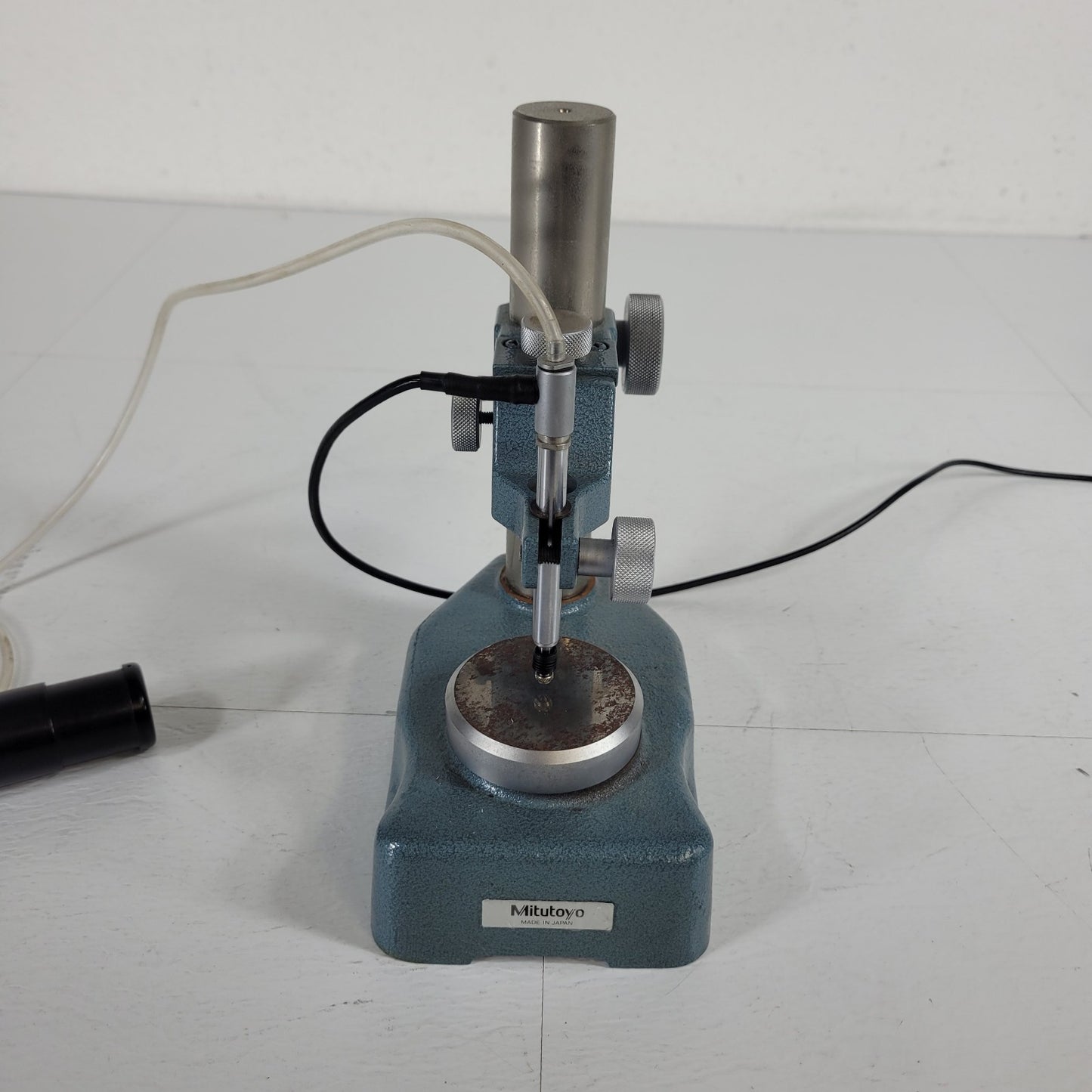 TESTED Mitutoyo 519-605-1 Digital Micrometer High Precision 5-Decimal Gauge