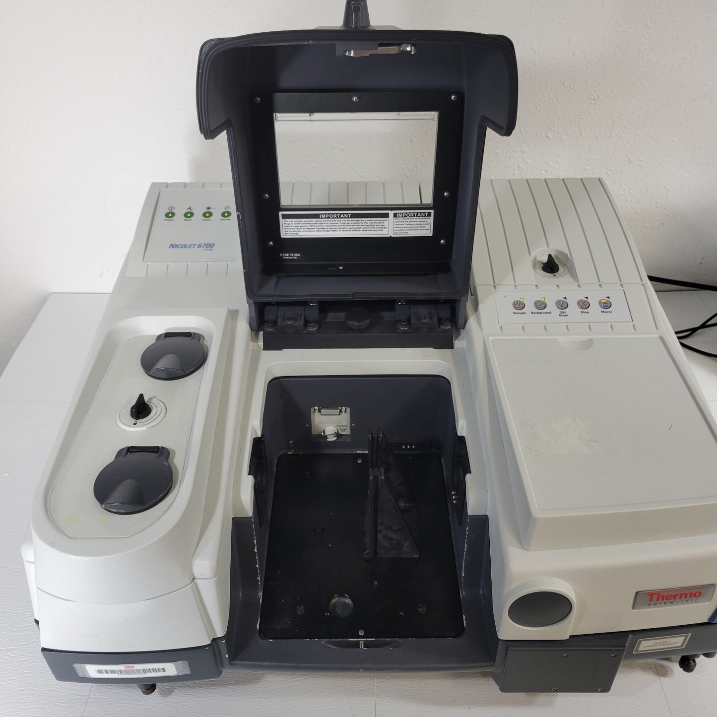 TESTED Thermo Nicolet 6700 FT-IR Spectrometer w/ Thunderdome ATR, PC, Software
