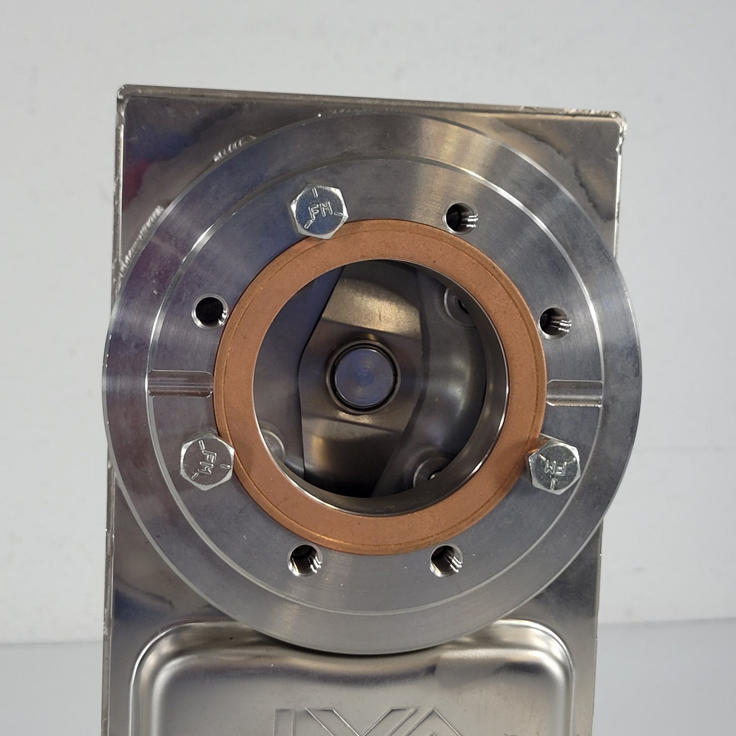 VAT F14-55108-05 Manual Gate Valve DN63CF 4.5" CF SS Ultra High Vacuum Conflat