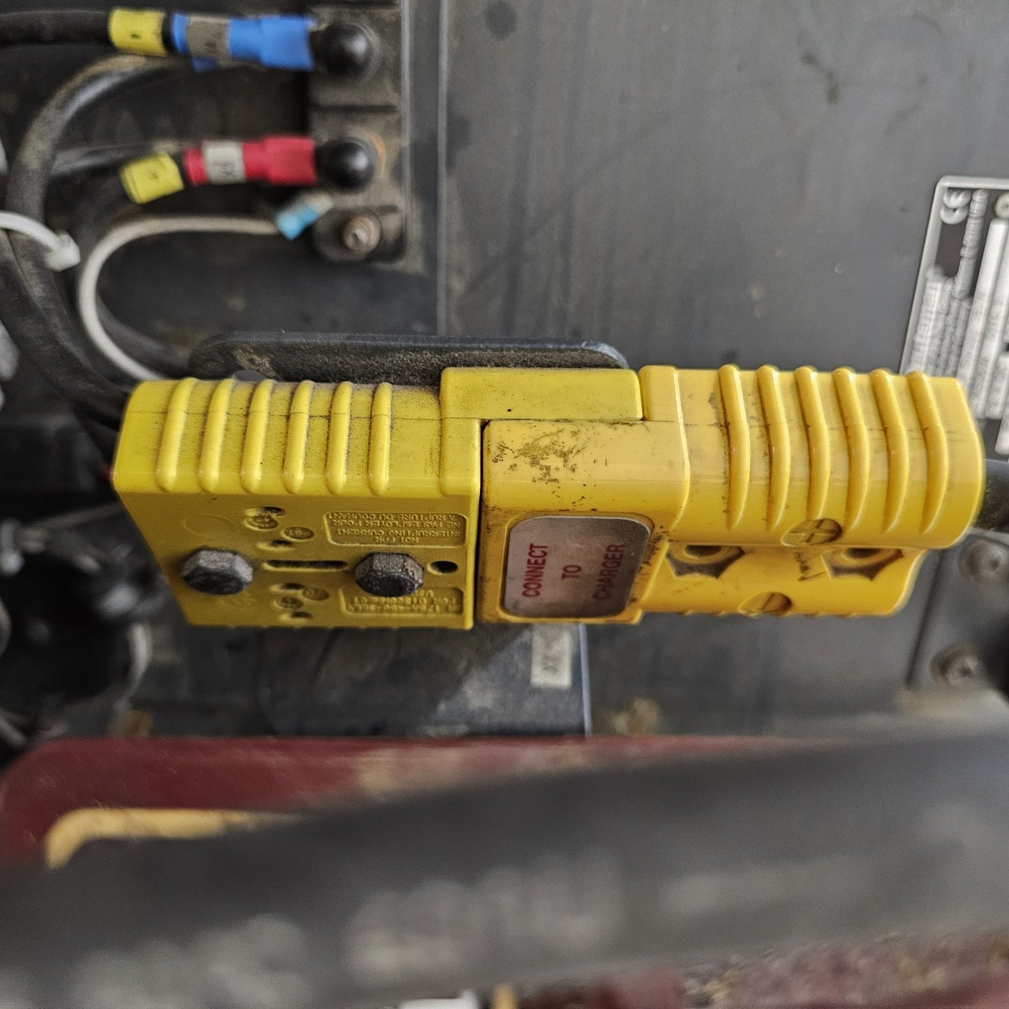 Minuteman Kleen Sweep KS 35W Battery Commercial Walk Behind Floor Sweeper Hall