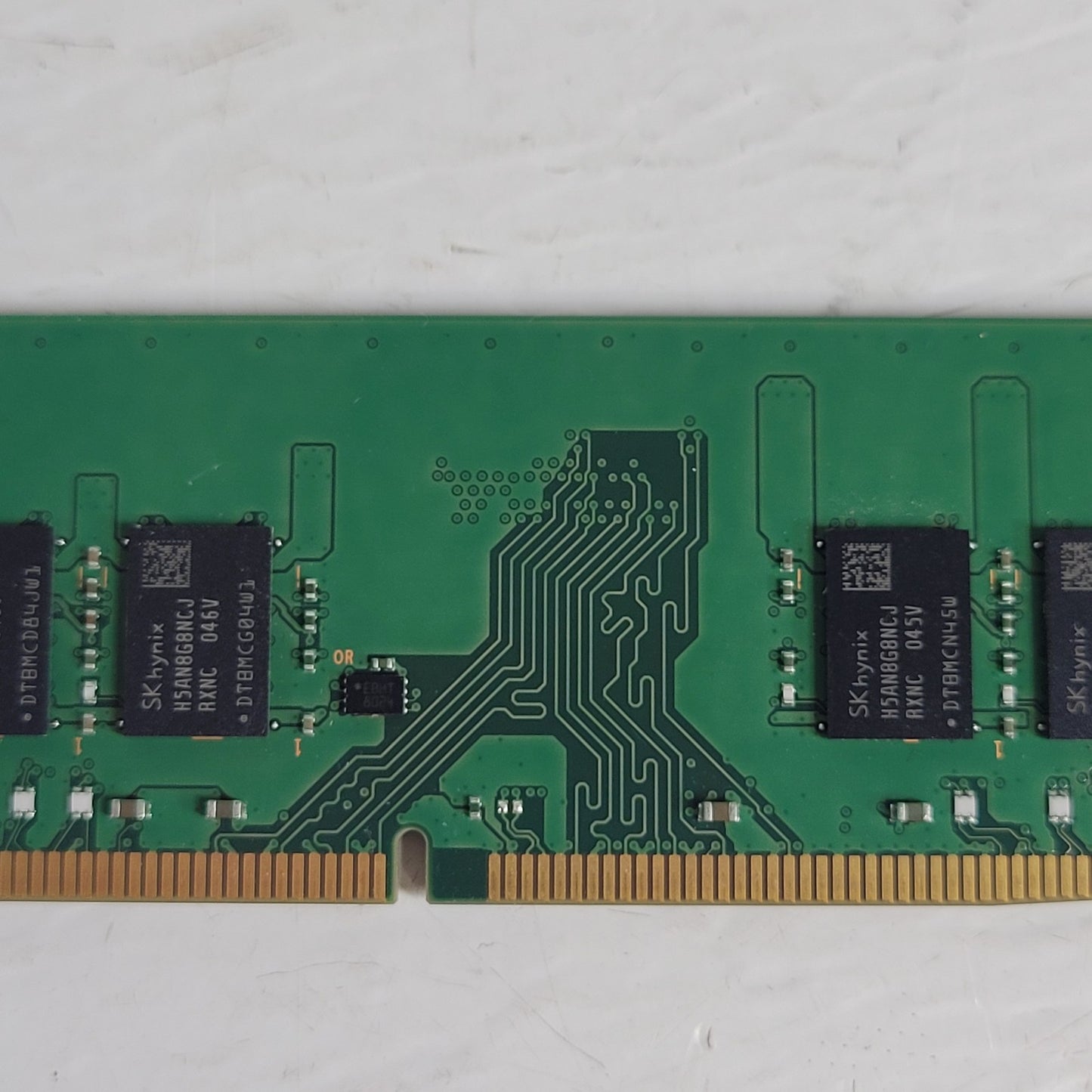 Hynix HMA82GU6CJR8N-XN N0 AD 16GB 288p Desktop RAM UDIMM DDR4-3200 Memory Stick