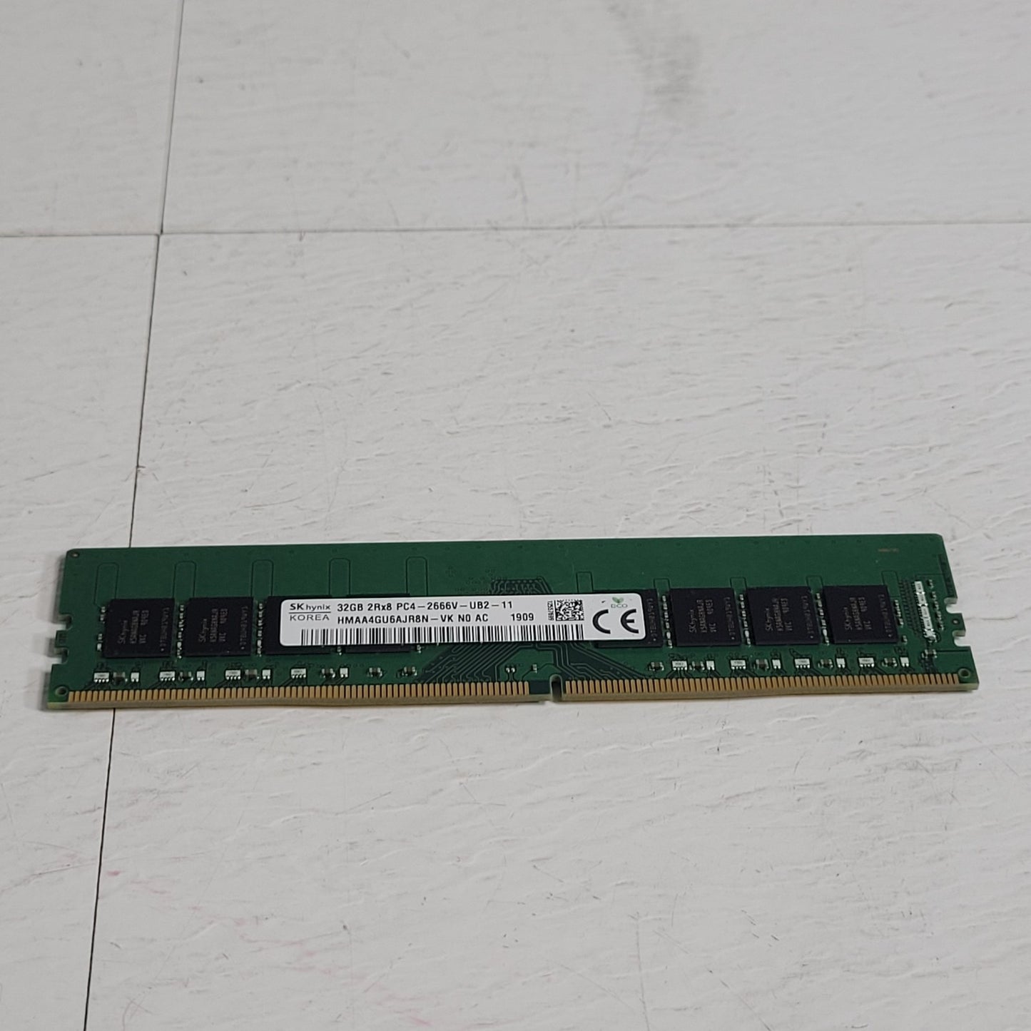Hynix HMAA4GU6AJR8N-VK Desktop RAM 32GB DDR4-2666 2RX8 UDIMM Memory Stick