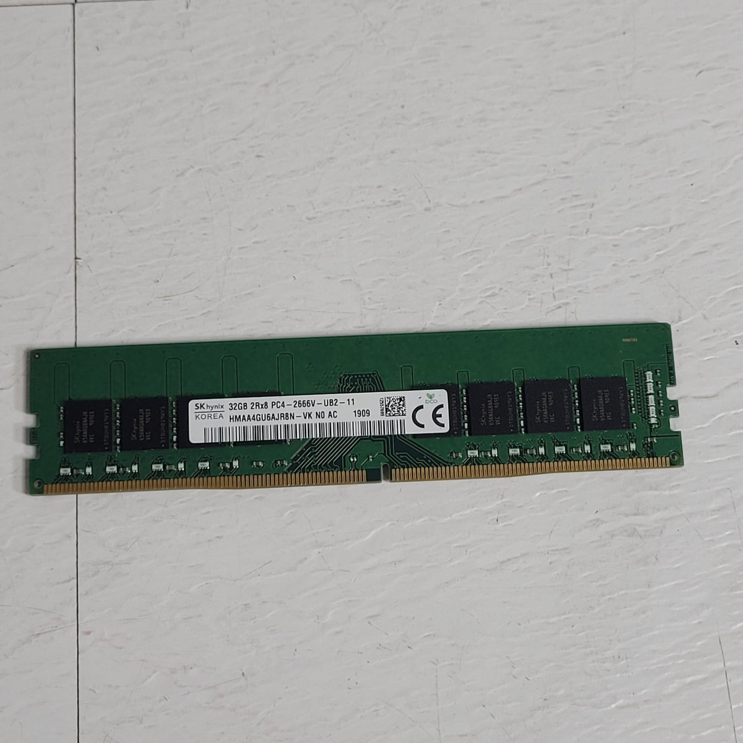 Hynix HMAA4GU6AJR8N-VK Desktop RAM 32GB DDR4-2666 2RX8 UDIMM Memory Stick