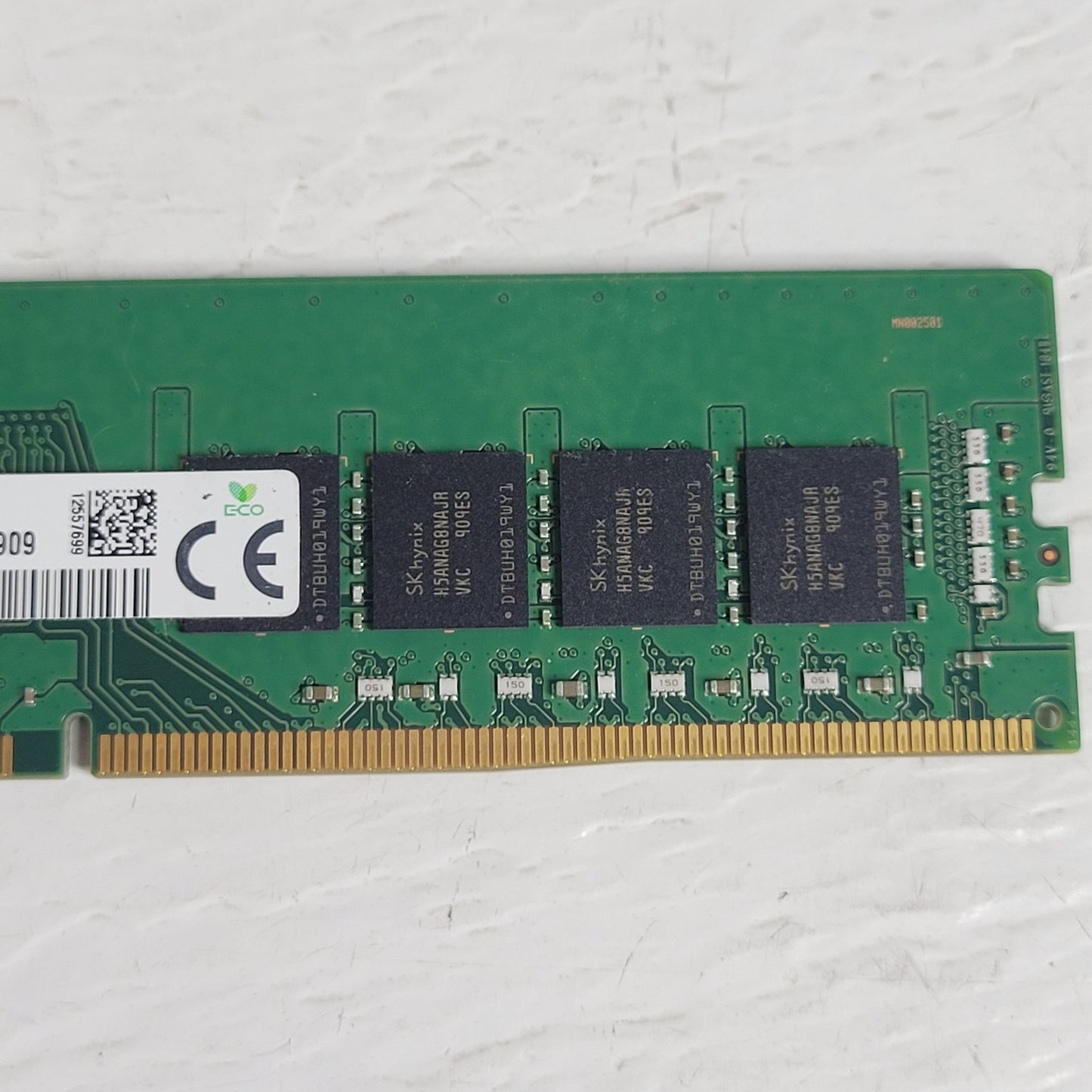 Hynix HMAA4GU6AJR8N-VK Desktop RAM 32GB DDR4-2666 2RX8 UDIMM Memory Stick
