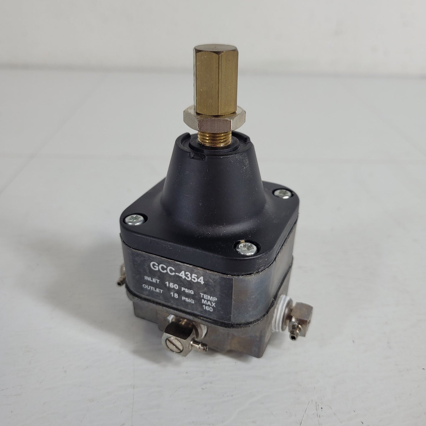 Beckman Coulter GCC-4354 Air Pressure Regulator 150psi Inlet Max 18psi Outlet