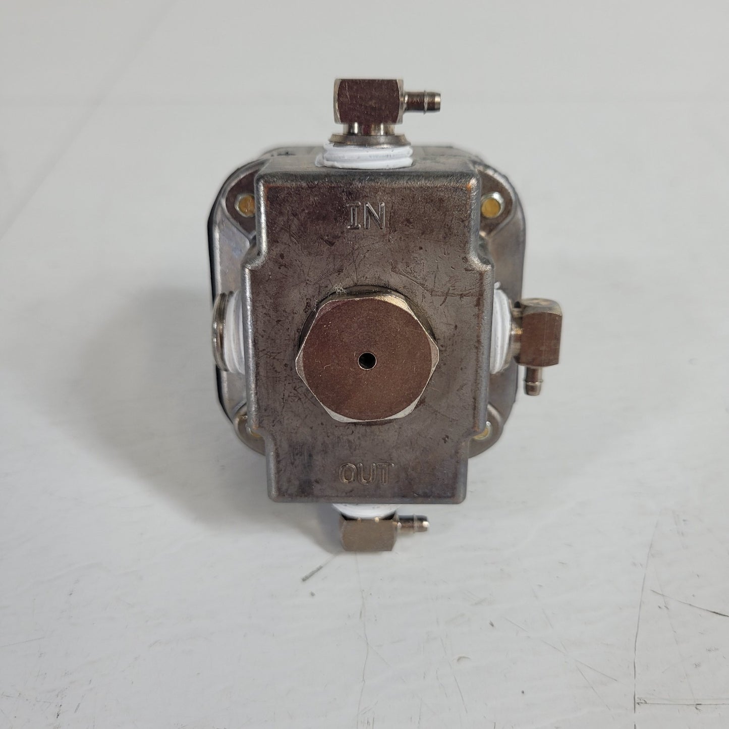 Beckman Coulter GCC-4354 Air Pressure Regulator 150psi Inlet Max 18psi Outlet