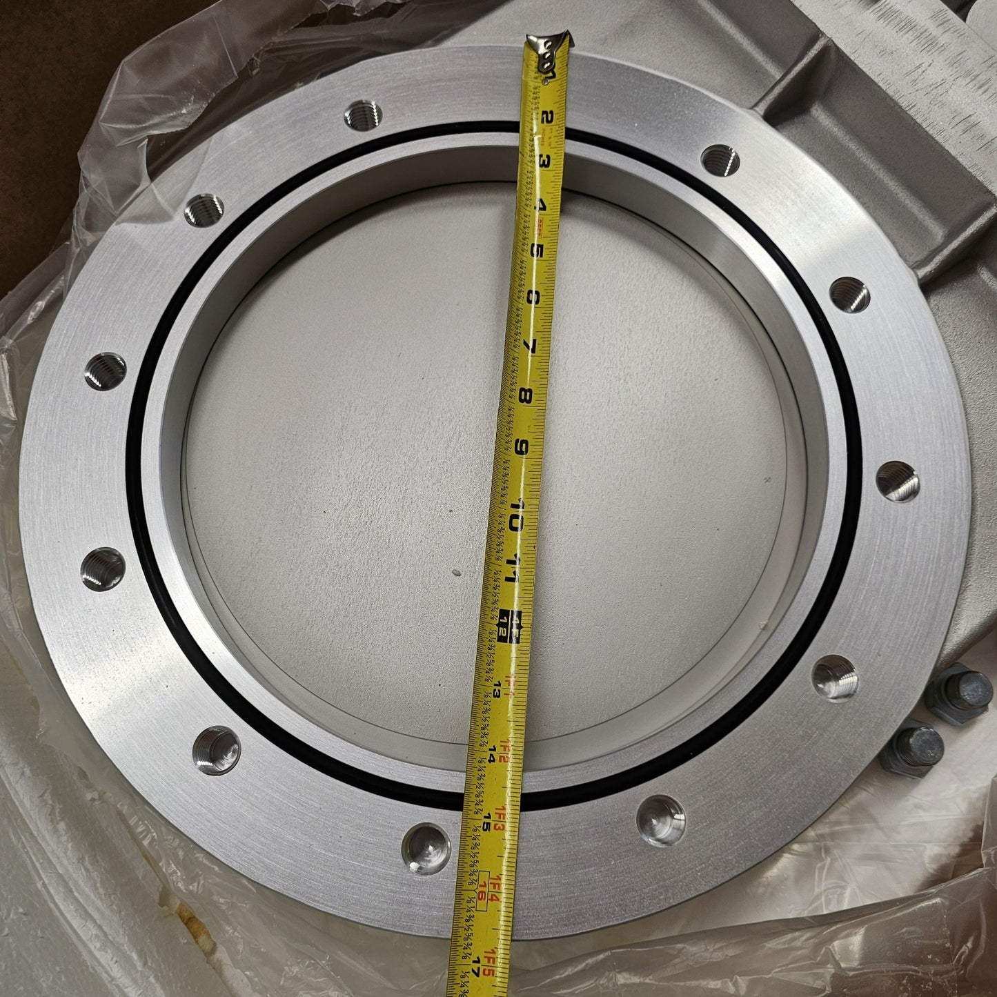 VAT ISO-F DN 320 Pneumatic High Vacuum Gate Valve LF 12" 12050-TA44-ABQ1 304SS