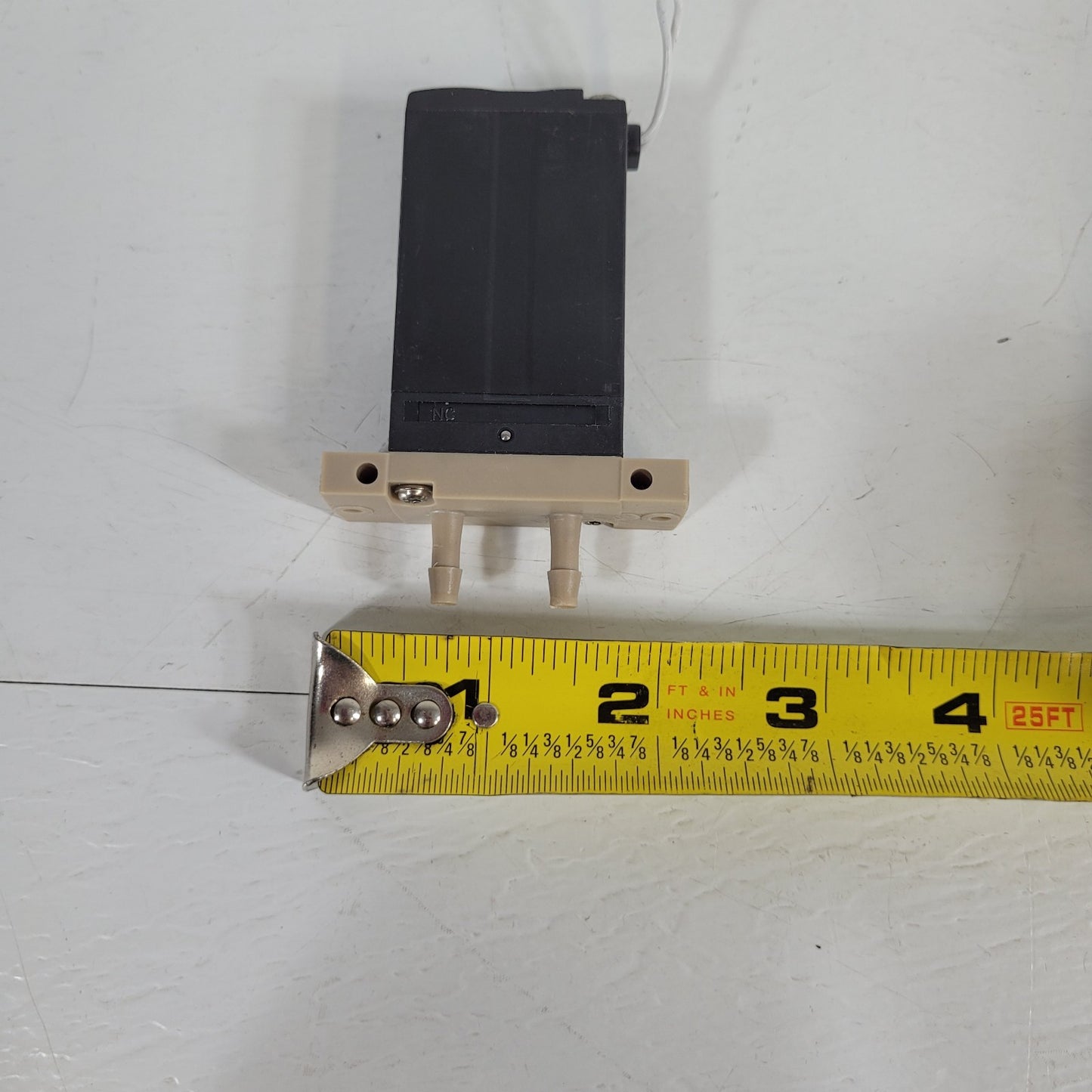 Burkert BCI A90972 Solenoid Valve 24V 5W 43psi Max Normally Closed UC3MT 2 Wire