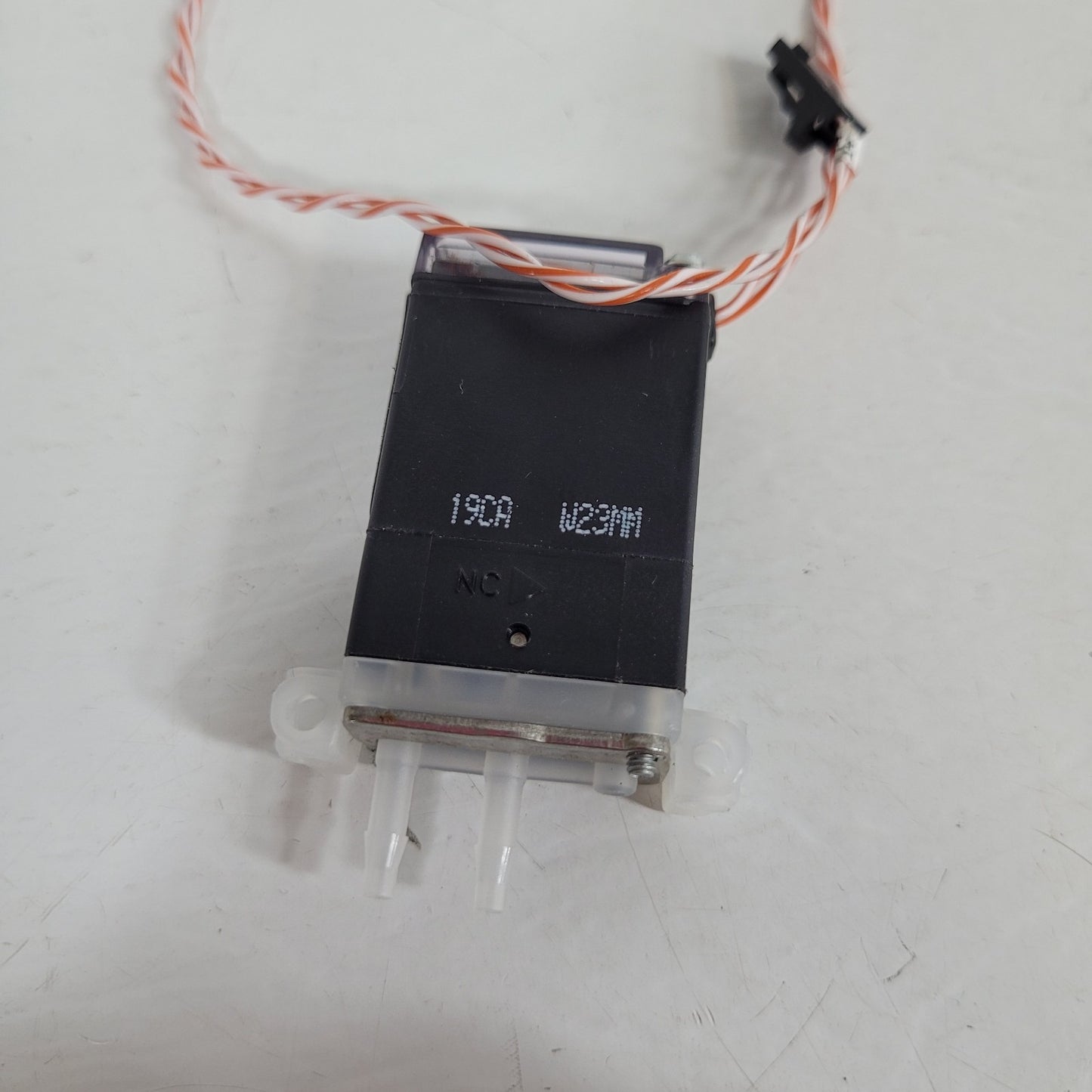 Burkert 773720 Solenoid Valve W23MM 24VDC 3W 29psi Max UC5MM NC 98154160