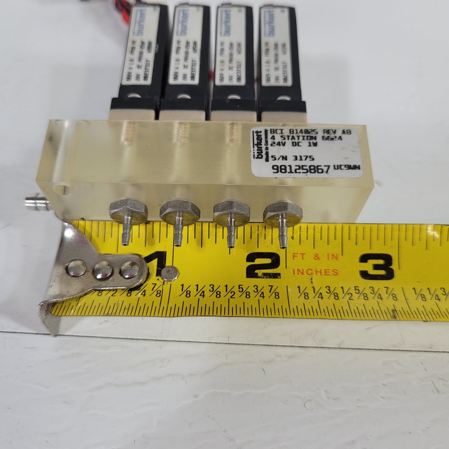 Burkert B14025 Solenoid Valve 24VDC 29psi Max UC9MN Normally Closed Operation