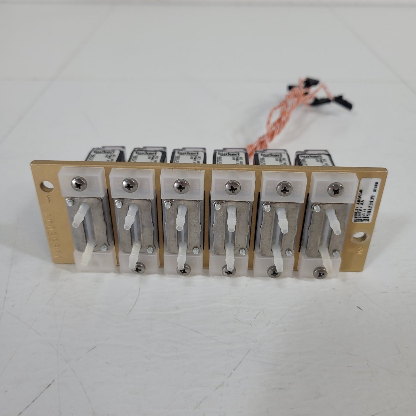 Burkert A86550 Solenoid Valve 6 Station 24VDC 3W 29psi Max UC9MM NC 98123433