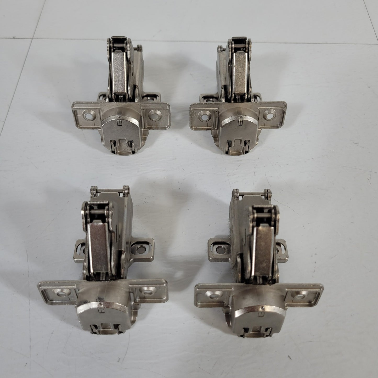 *Lot 4* Salice C2RKA99 Cabinet Hinge 2XF31 155 Degree Full Overlay Self Close