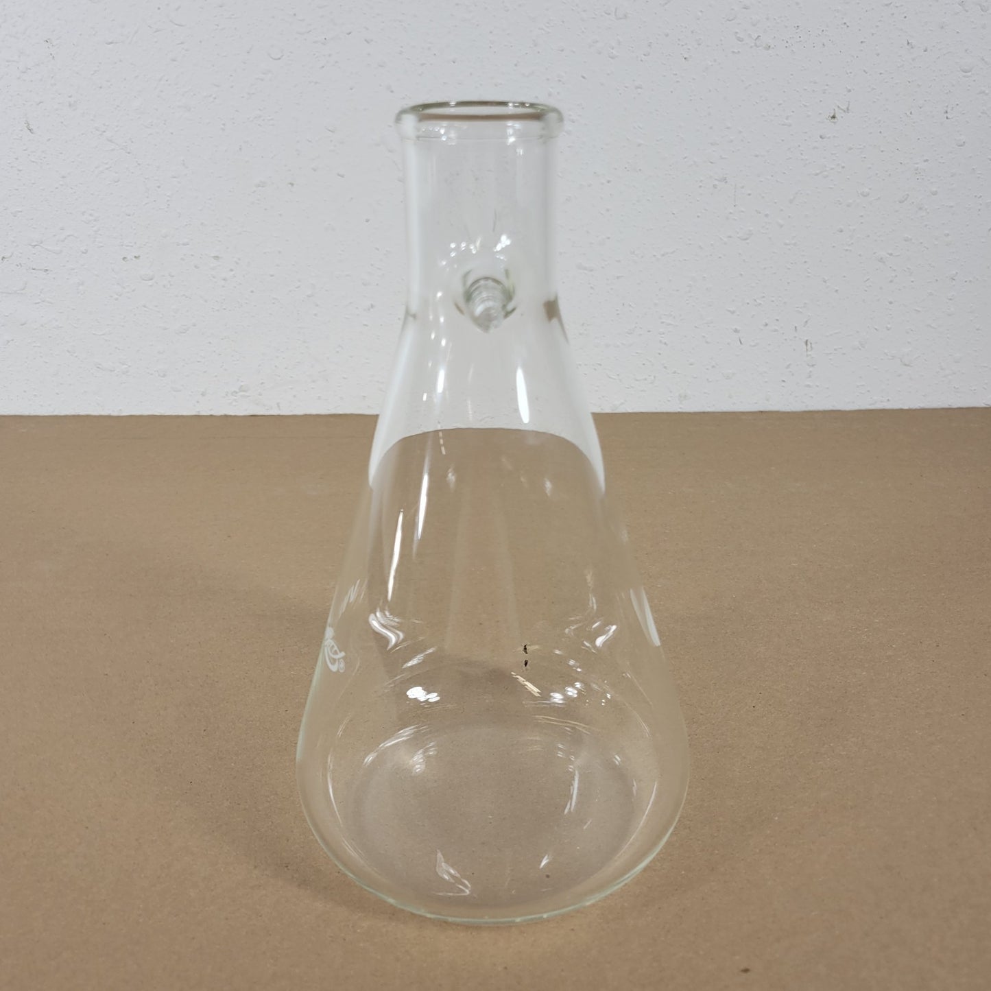 CHIPPED FITTING VWR 1000mL 1L Borosilicate Glass Filtering Flask w/ Sidearm Hose