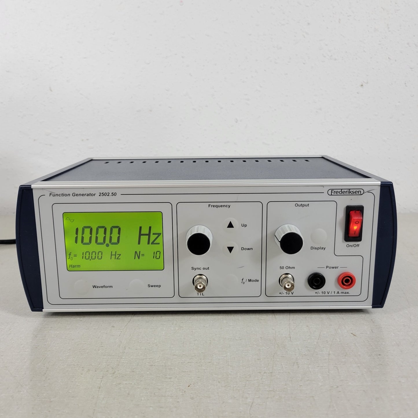 Frederiksen 2502.50 Function Waveform Generator 0.001 Hz to 10.0 MHz 2502.51-1