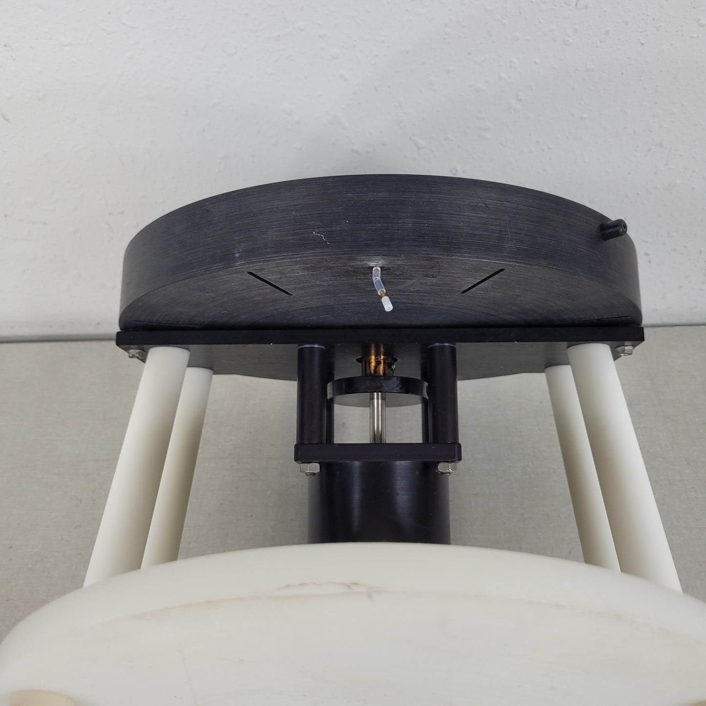 Harrison Research 7924T Chromatotron Centrifugal Thin-layer Chromatograph