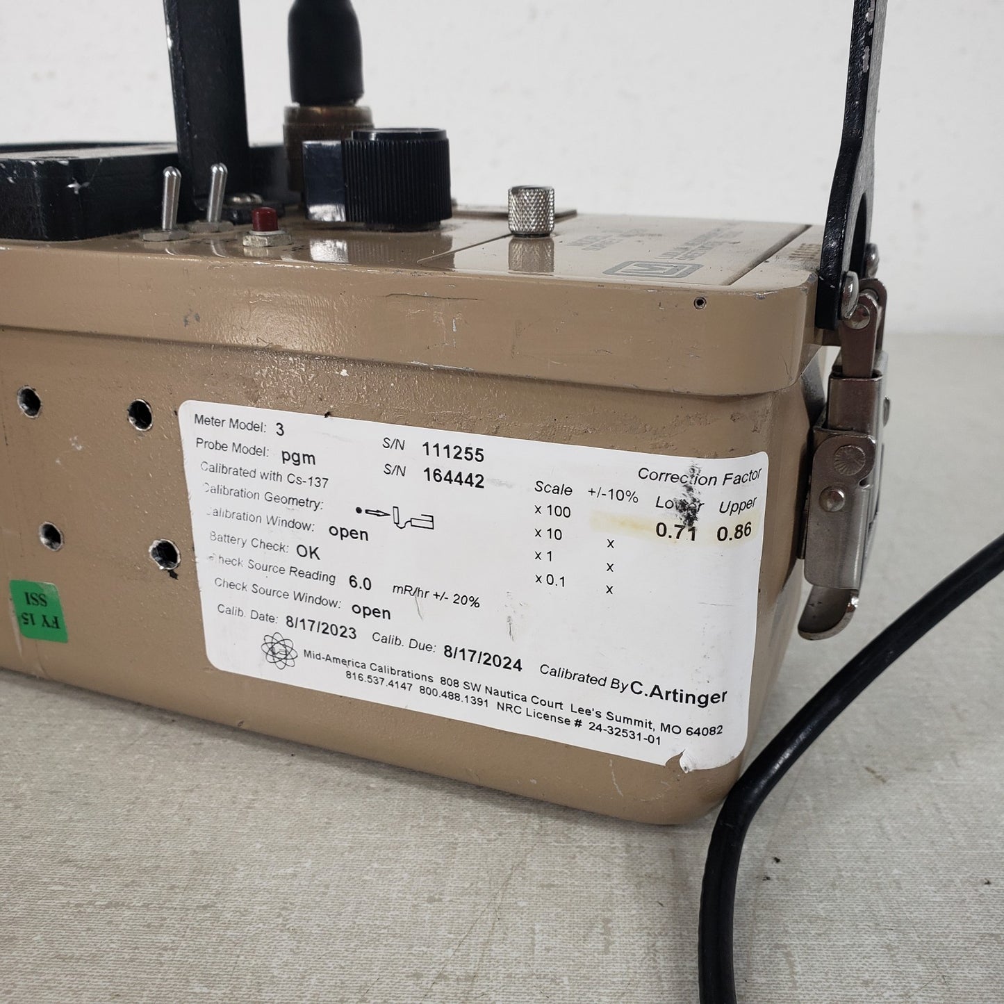TESTED Ludlum Model 3 Radiation Survey Meter Geiger Counter w 44-9 Pancake Probe