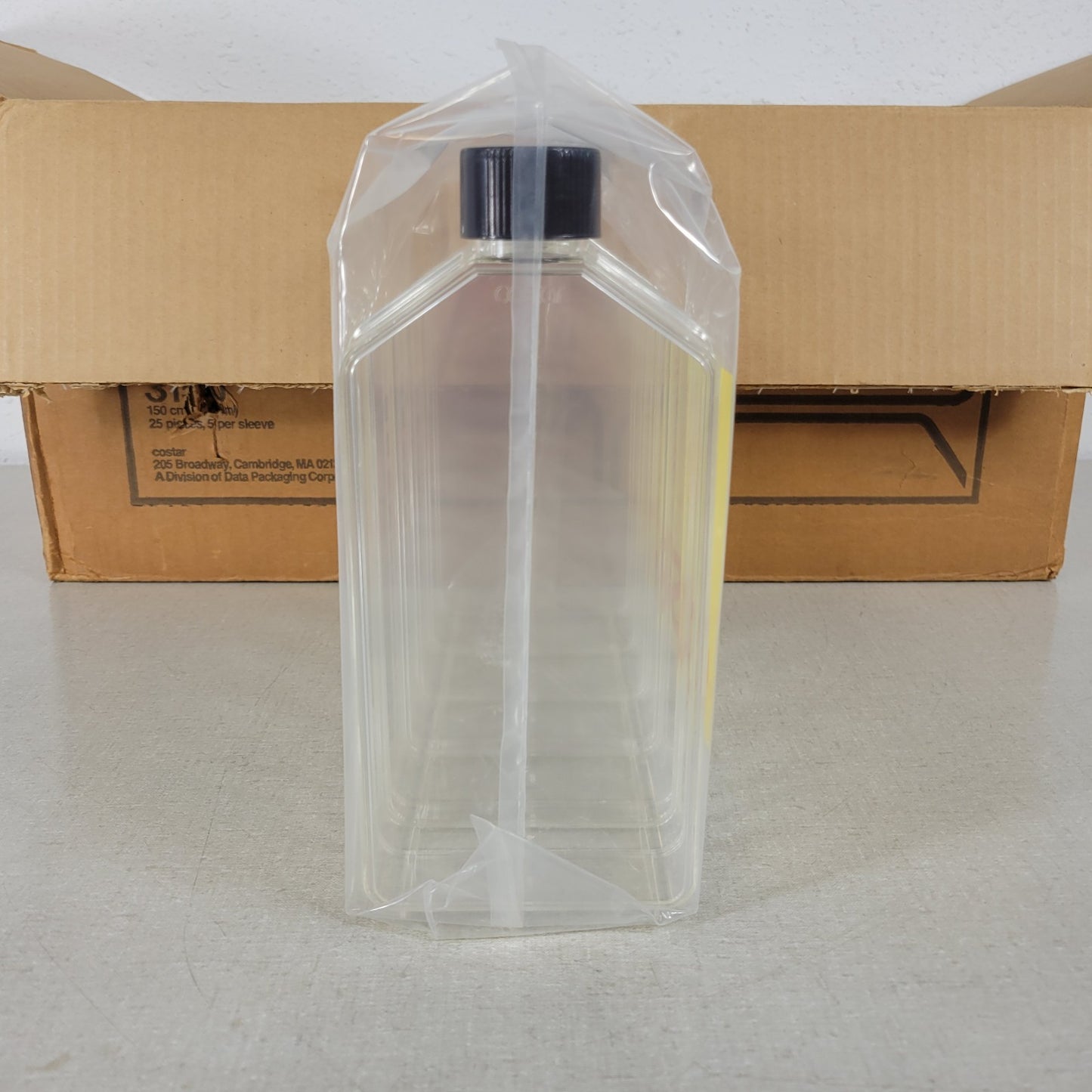 *Lot of 25* Corning Costar 3150 650ml Tissue Culture Flask Cell Straight Neck