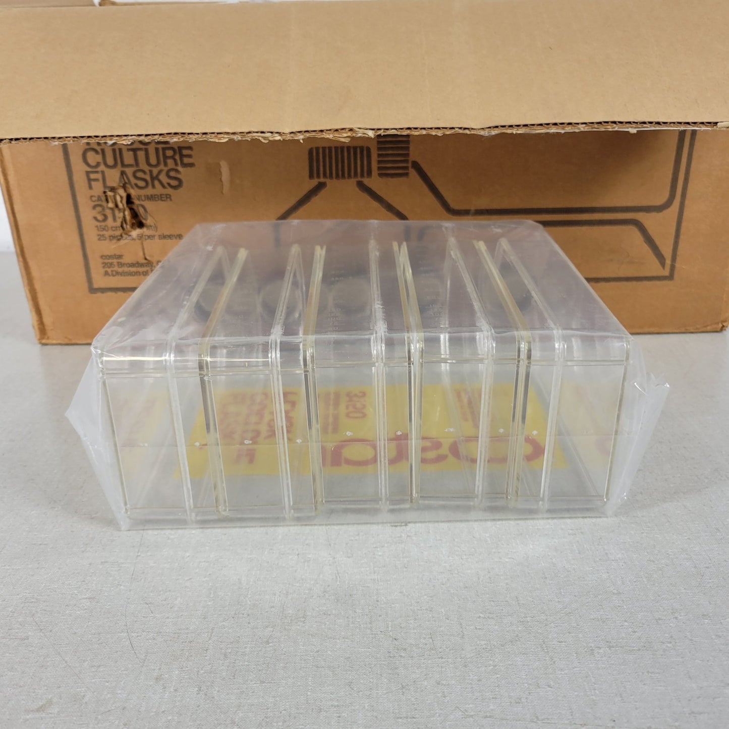 *Lot of 25* Corning Costar 3150 650ml Tissue Culture Flask Cell Straight Neck