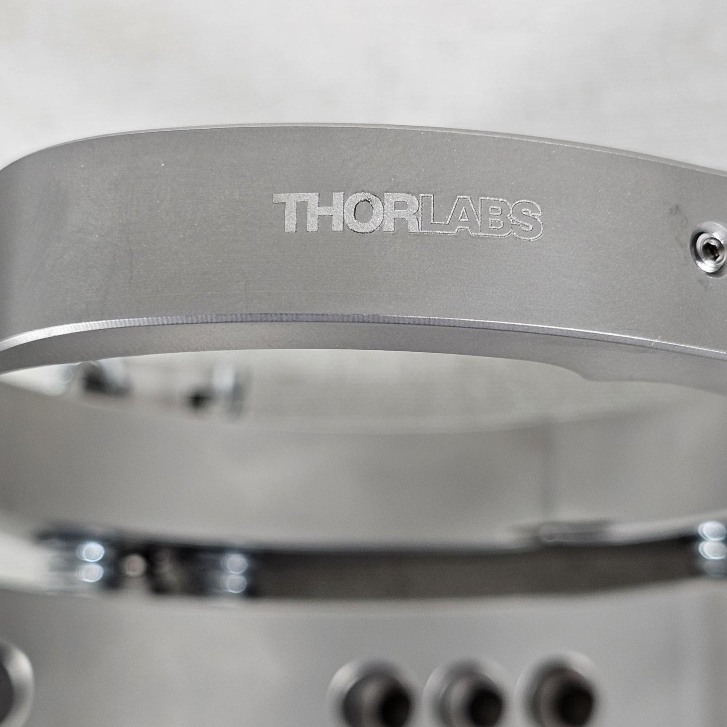 THORLABS K3S4 Polaris 3" Dia Optic Mount, 2 Adjusters High Vacuum Compatible