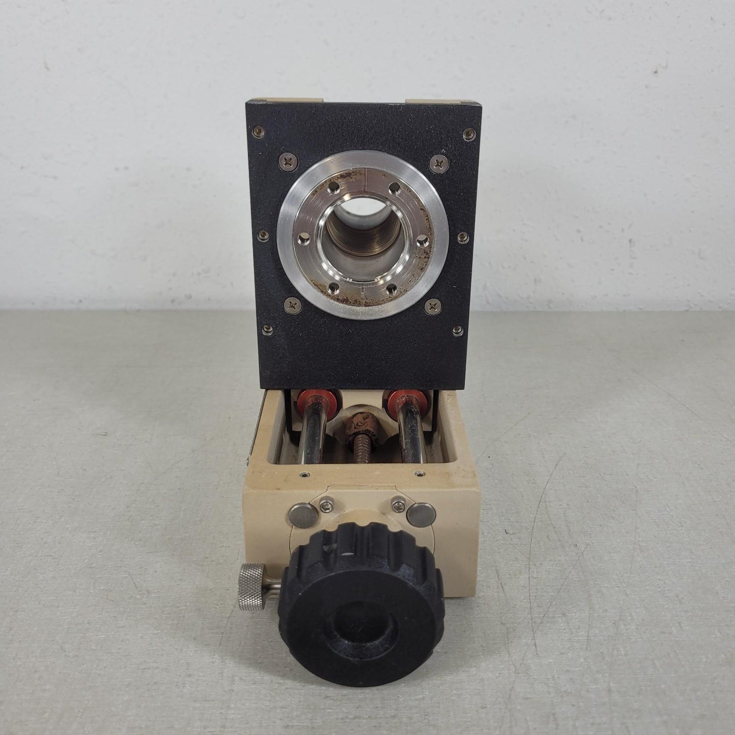 Huntington PMZ-275-4 2.75" DN35CF Conflat Precision Adjustable Bellows 4" Stroke