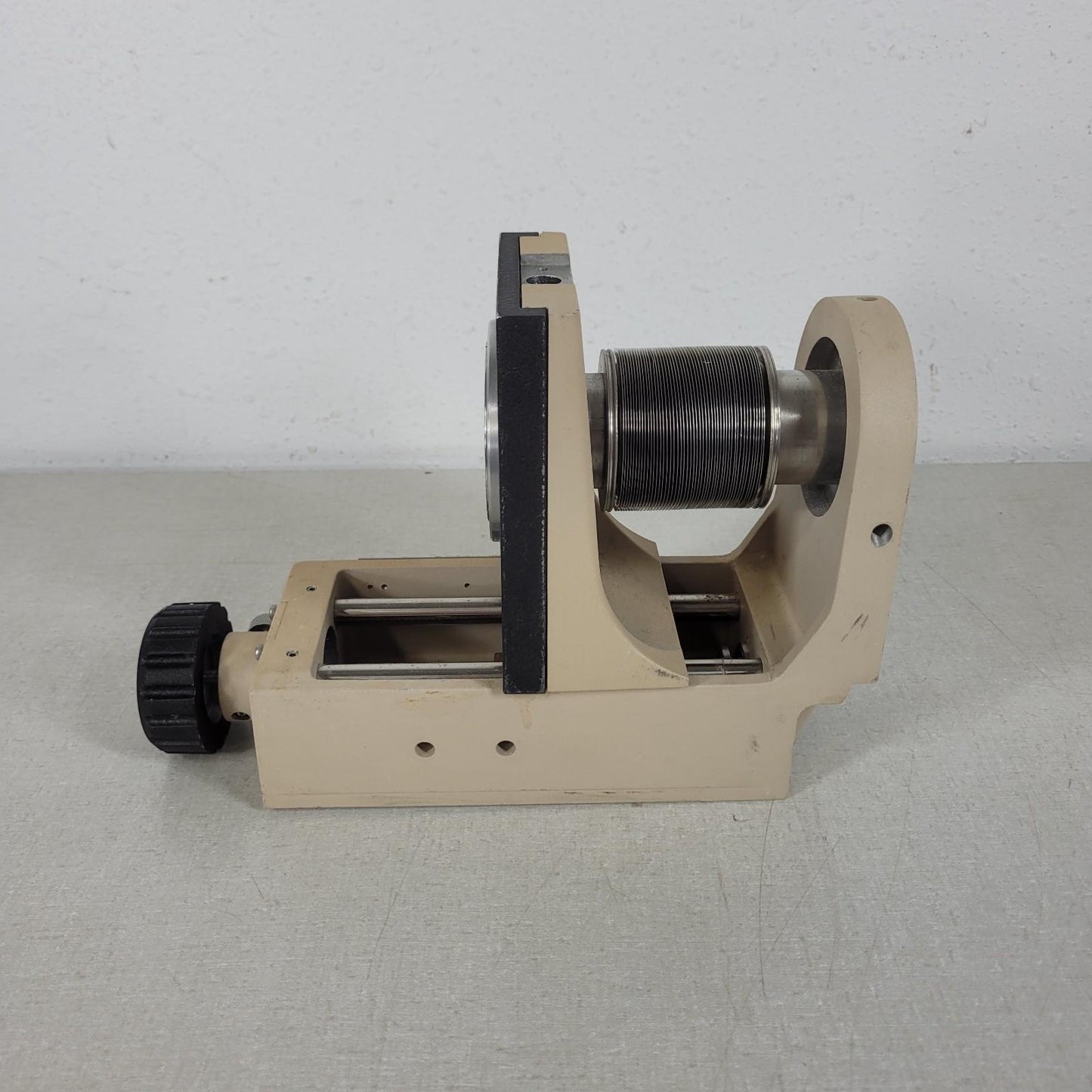 Huntington PMZ-275-4 2.75" DN35CF Conflat Precision Adjustable Bellows 4" Stroke