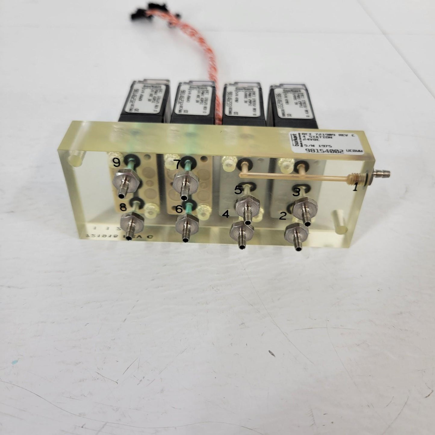 Burkert 98154002 721909 4 Station Solenoid Valve Manifold 24V 3W UC8MM NC 3 Way