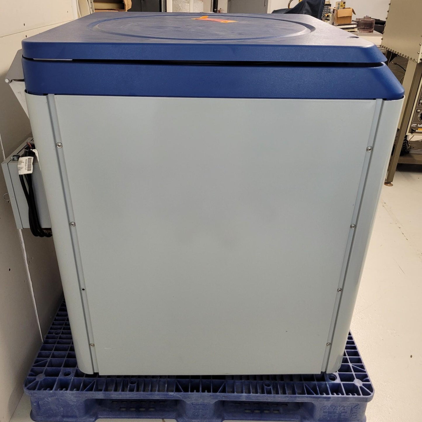 CryoSafe APP-2 Auto Protector Plus Liquid Nitrogen LN2 Freezer 24,050 Vials