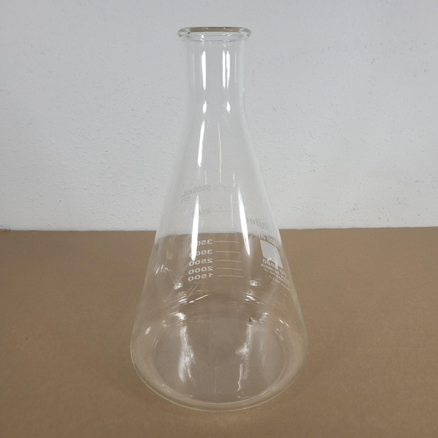 United Scientific FG4980-5000 5000mL 5L Borosilicate Glass Erlenmeyer Flask