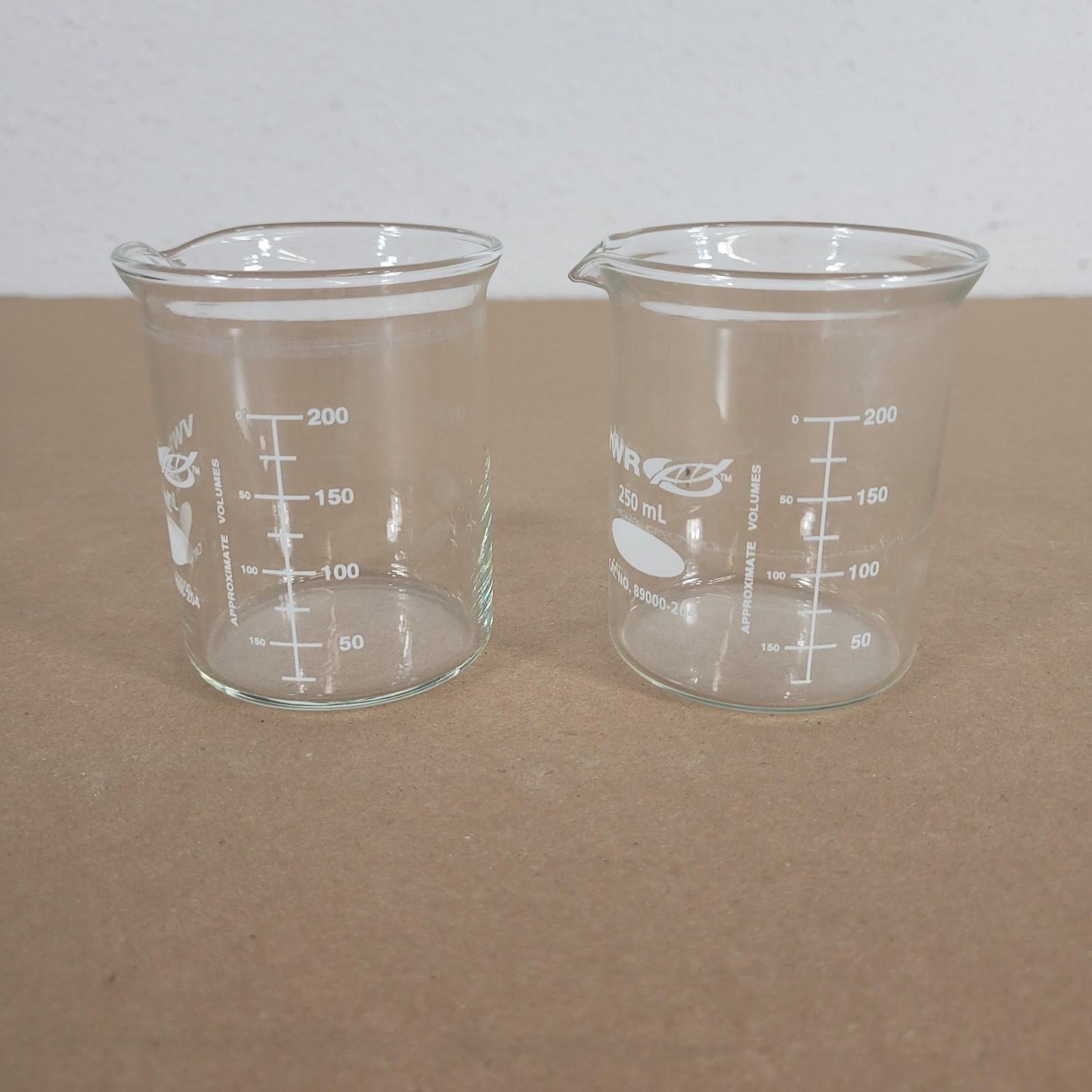 *Lot of 2* VWR 89000-204 250mL Borosilicate Glass Low Form Beaker