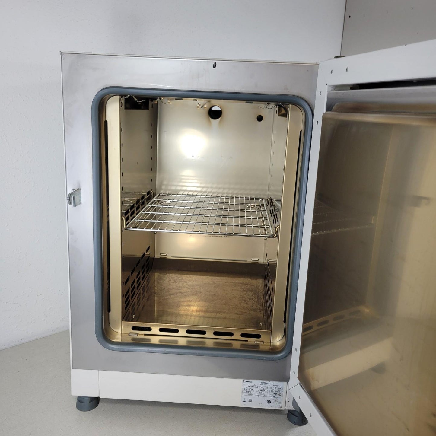 TESTED WORKS Thermo Heratherm OGH60 Advanced Protocol Oven 120V 330 °C Max