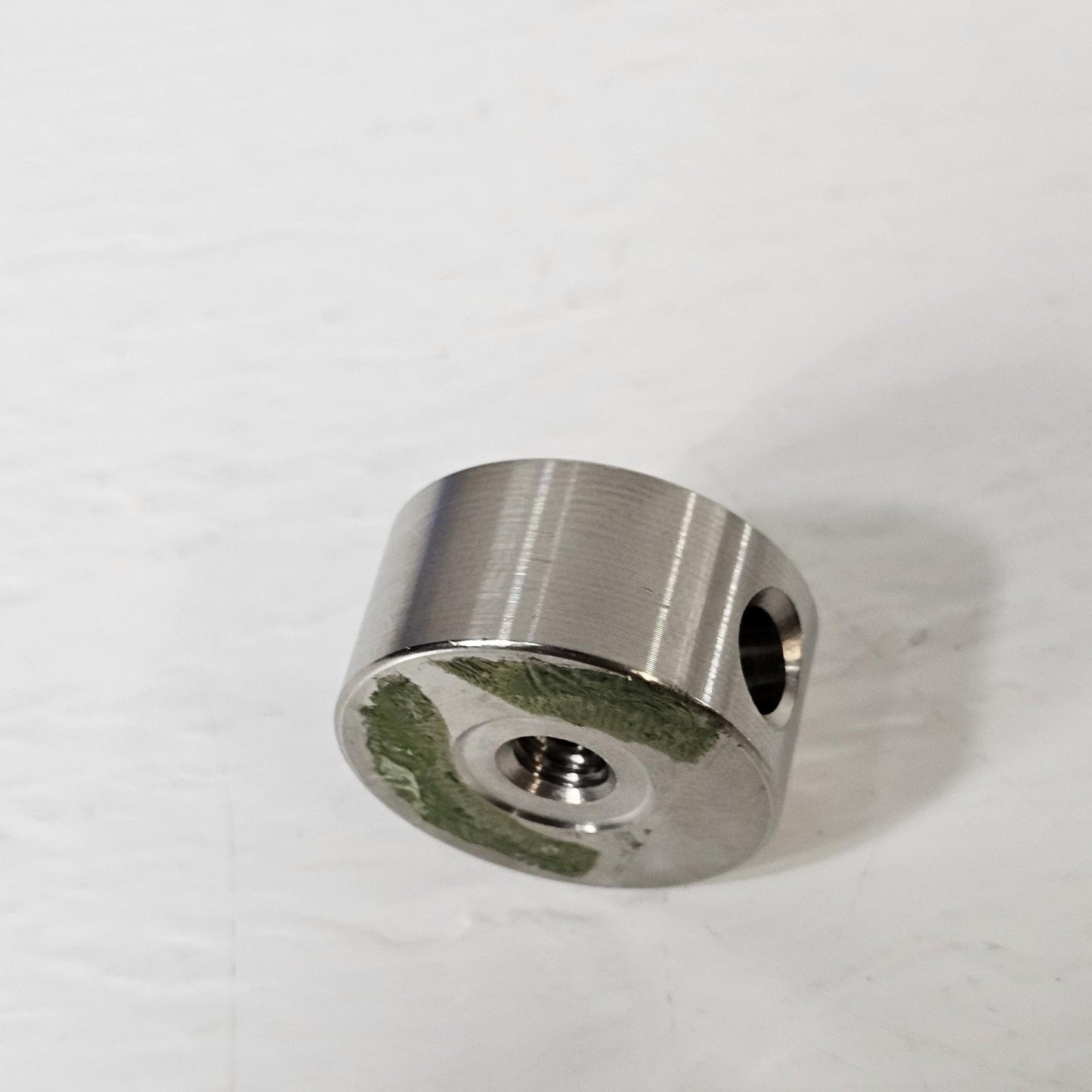 Thorlabs RS05 1" OD Pillar Post 1/4-20 Tapped Center Threads 1/2" L