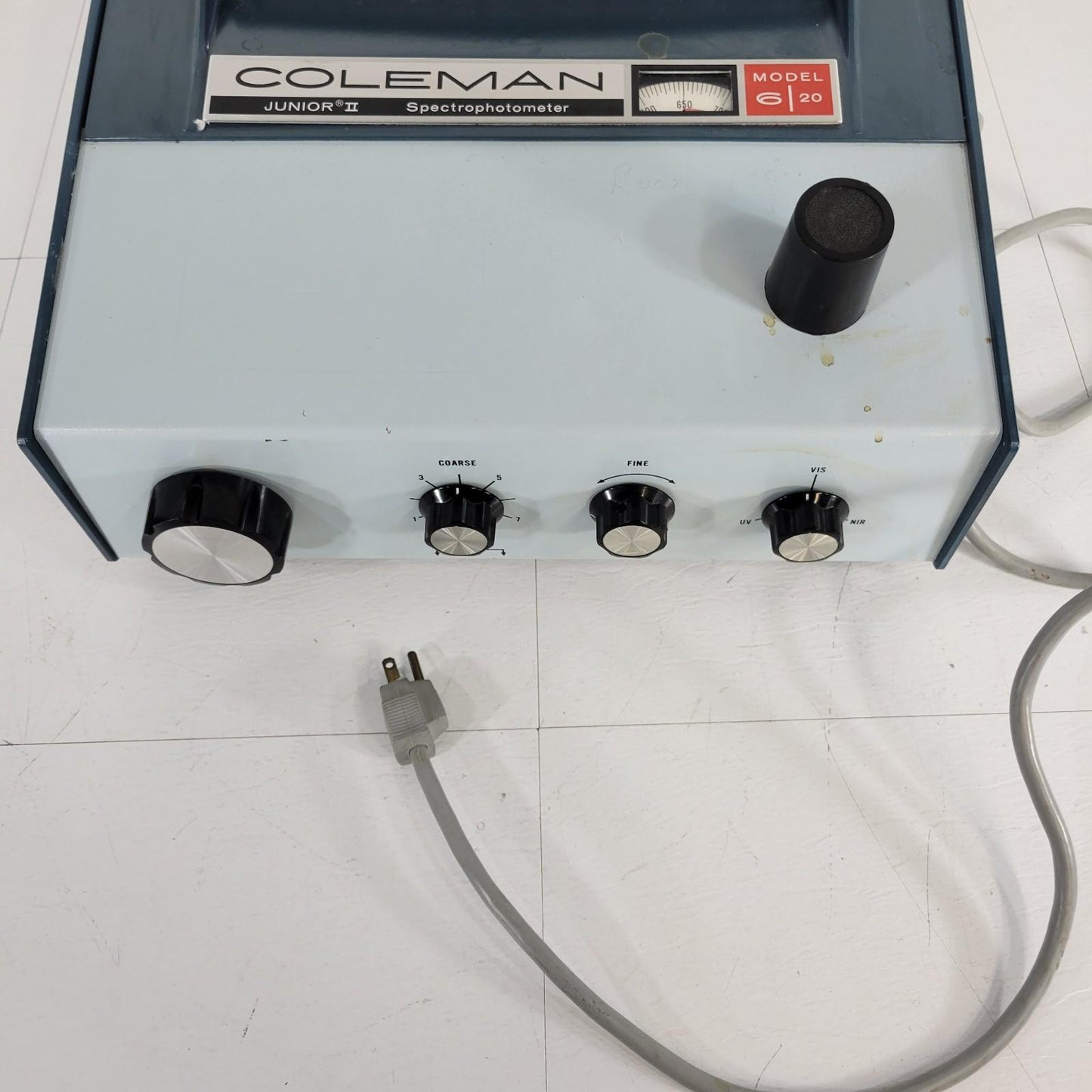 TESTED Coleman 6/20 Junior II Optical Spectrophotometer Colorimetry Cuvette