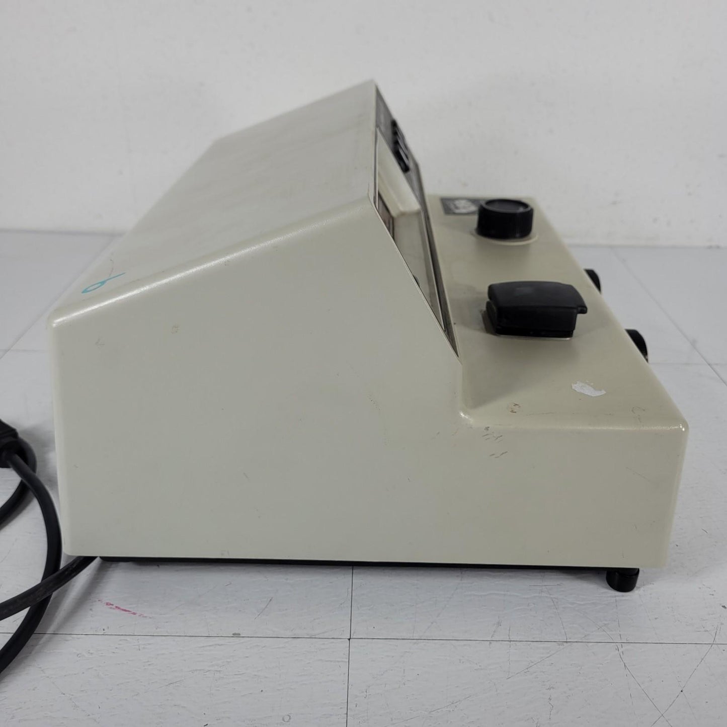 FOR PARTS Thermo Spectronic 333183 20D+ Spectrophotometer Colorimeter