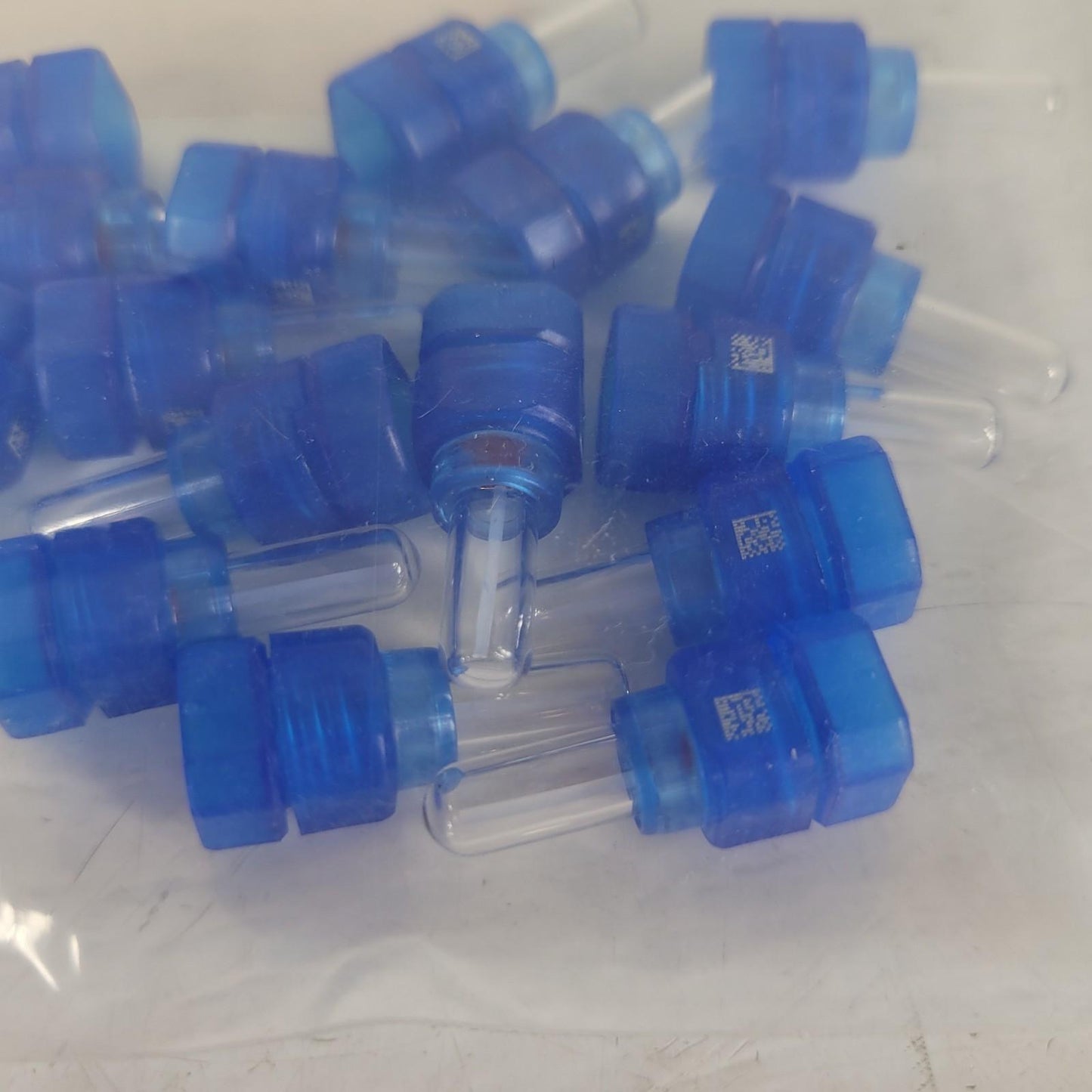 *Lot of 16* Covaris 520216 microTUBE-130 AFA Fiber Pre-Slit Blue Screw-Caps