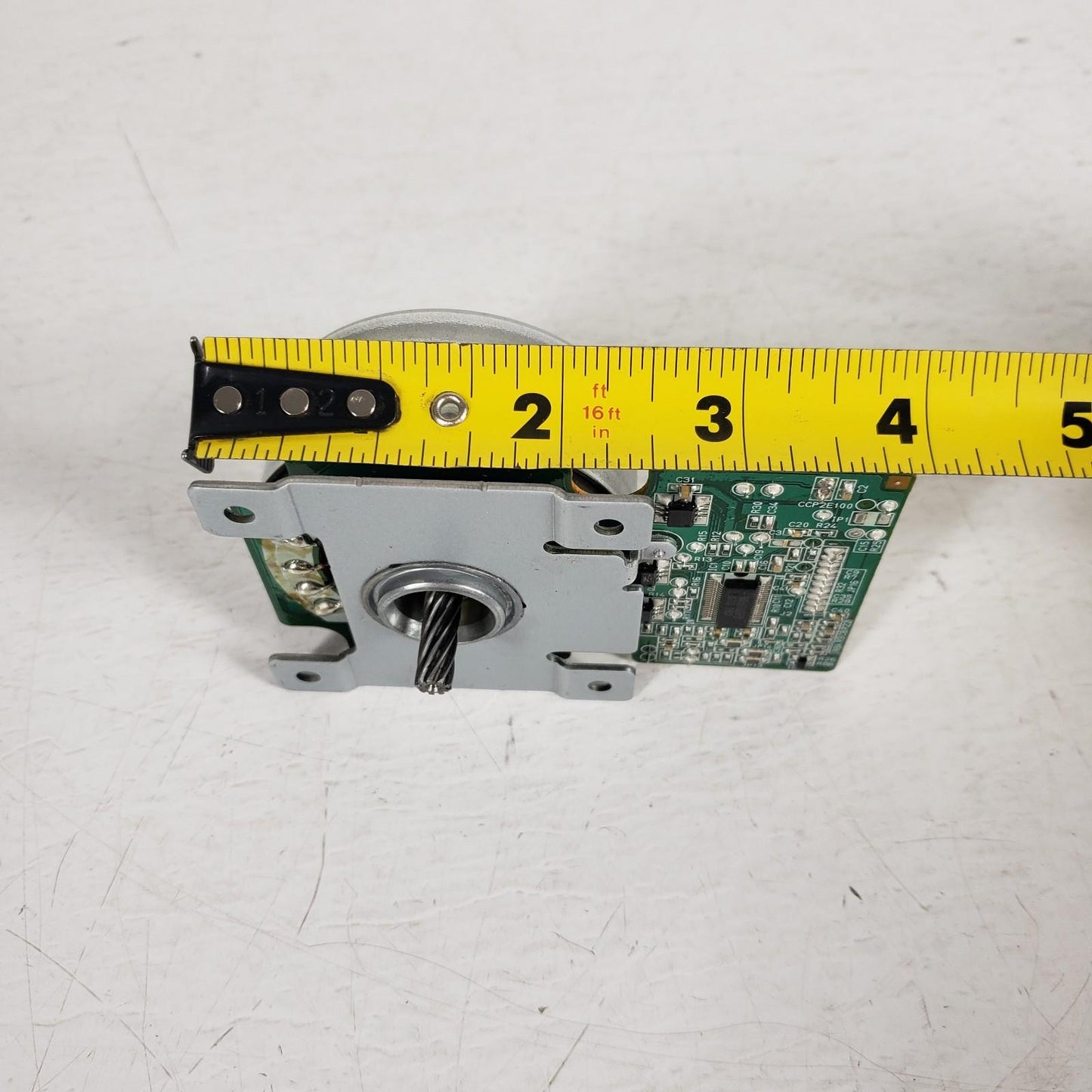 Nidec 50M3083022 Stepper Motor Wormgear Shaft 24V 2.2A 9 Pin 746.68 2053.4min