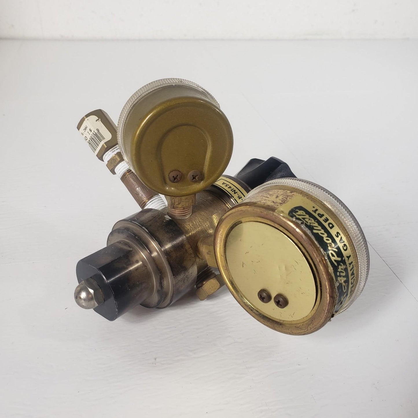 AIR PRODUCTS E12-B-N145A Gas Pressure Regulator Vintage Brass Part 150 PSI 30PSI