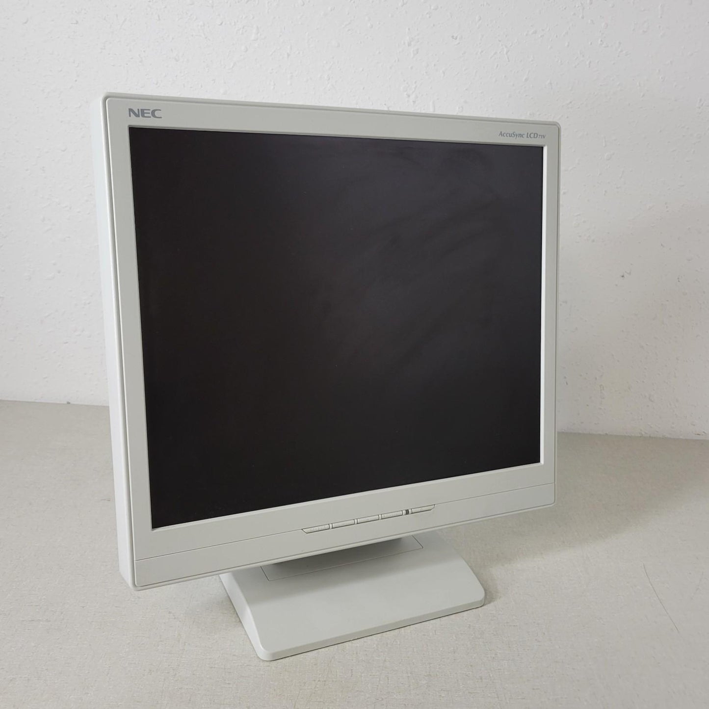 Vintage NEC L172R6 AccuSync LCD71V Monitor Aspect Ratio 4:3 Resolution 1280x1024