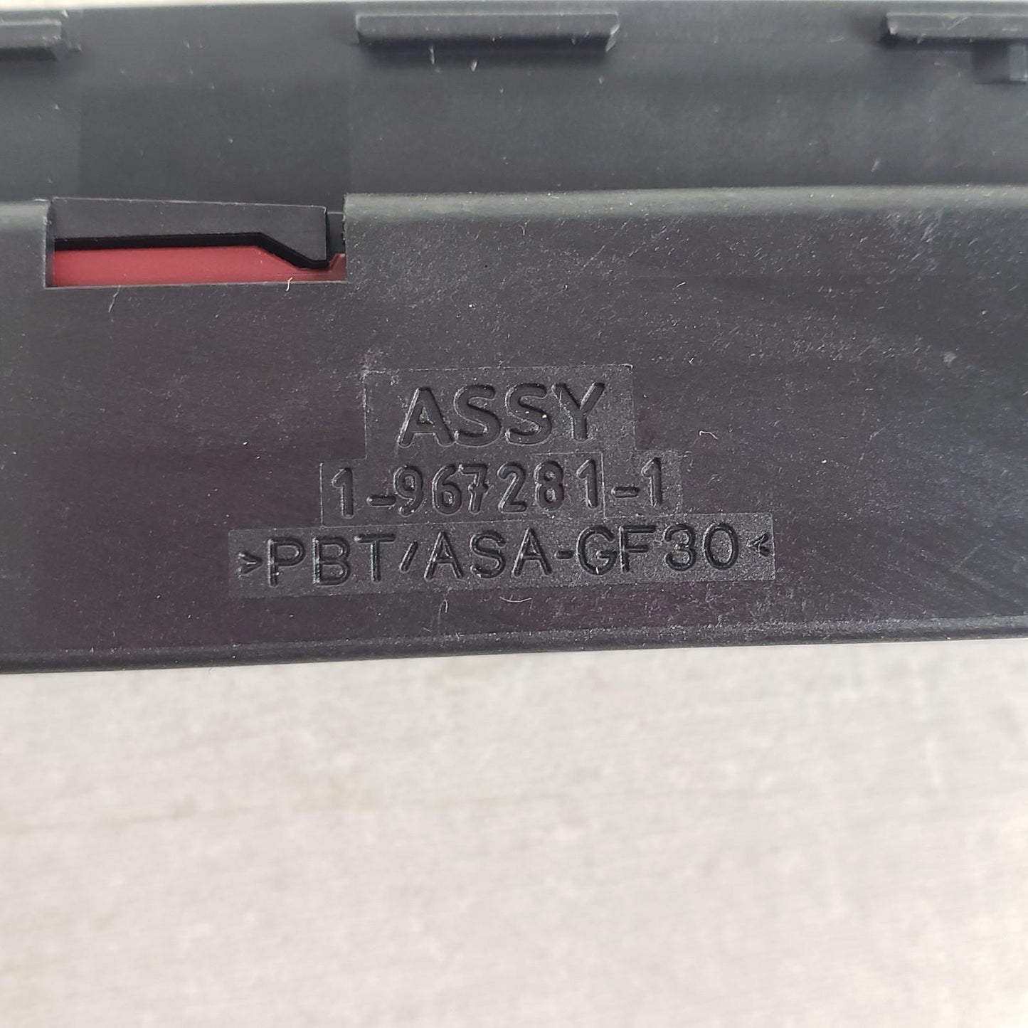 TE AMP 1-967281-1 42-Position Pin Connector 5mm Connector Receptacle Plug