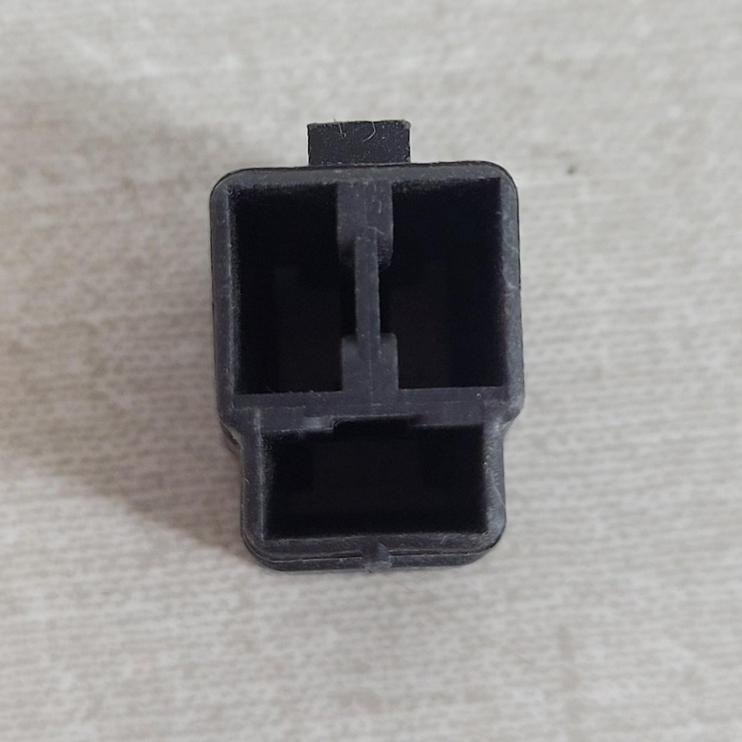 10 Pack Aptiv Delphi Metri-Pack 3-Way Female Connector, Black, 56 Series 2984378
