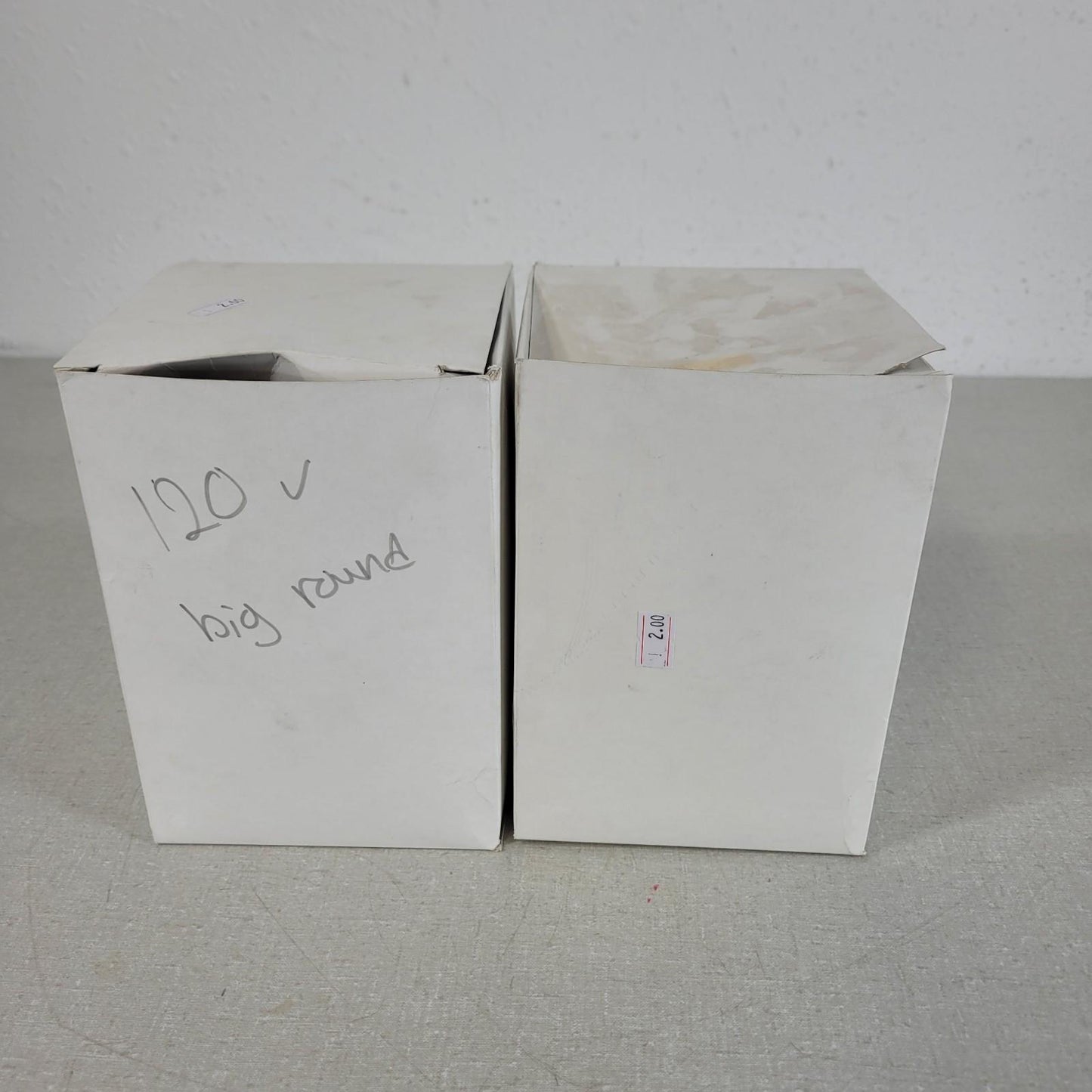Two UNBRANDED 5" Diameter 120V 150W Round Light Bulbs