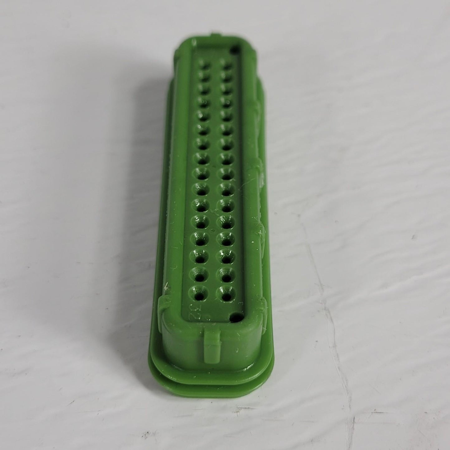 8 Units Delphi Aptiv 12129026 Micro-Pack 100W Header 32 Way Green Cable Seal