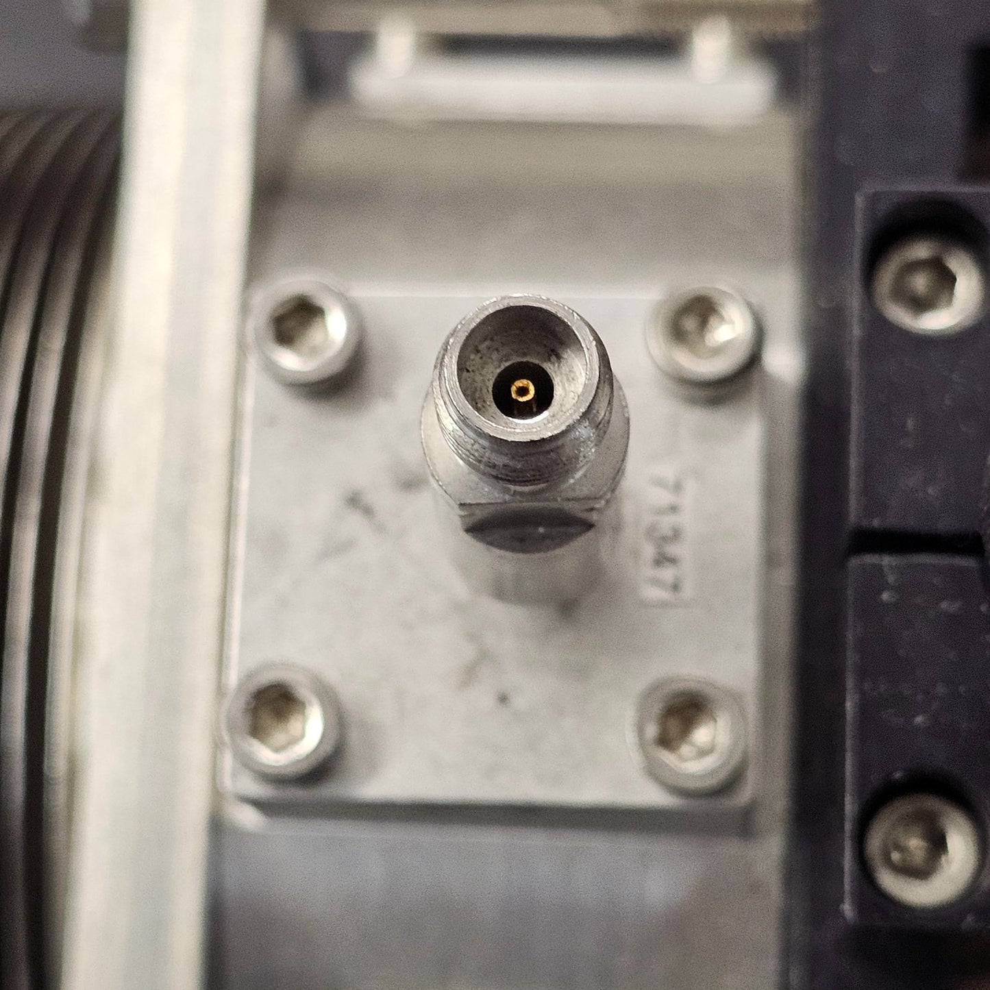 TESTED Lake Shore TTP4 Table Top 3-axis Cryogenic Probe Station 4.2-475K 0-67GHz