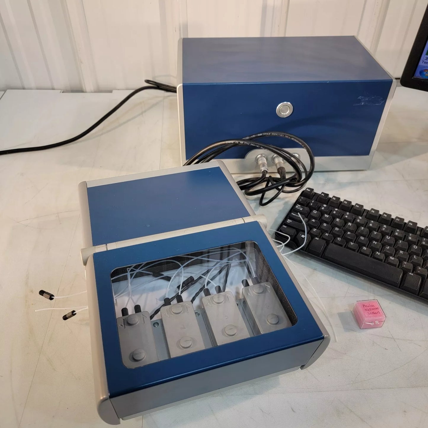 Biolin Q-Sense E4 Quartz Crystal Microbalance QCM Surface Molecular Analysis