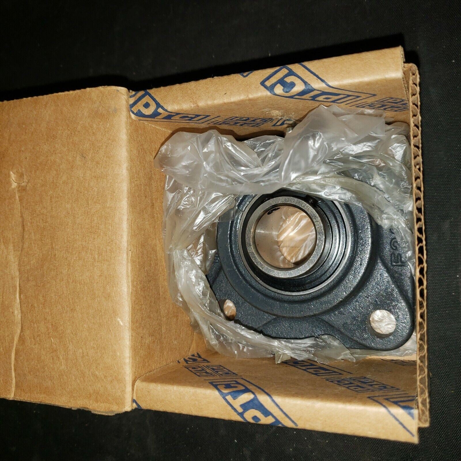 IPTCI UCF205 16 4 Bolt Flange Sleeve Bearing 1 Set Screw Lock Lab iptci-ucf205-16-4-bolt-flange-sleeve-bearing-1-set-screw-lock-lab