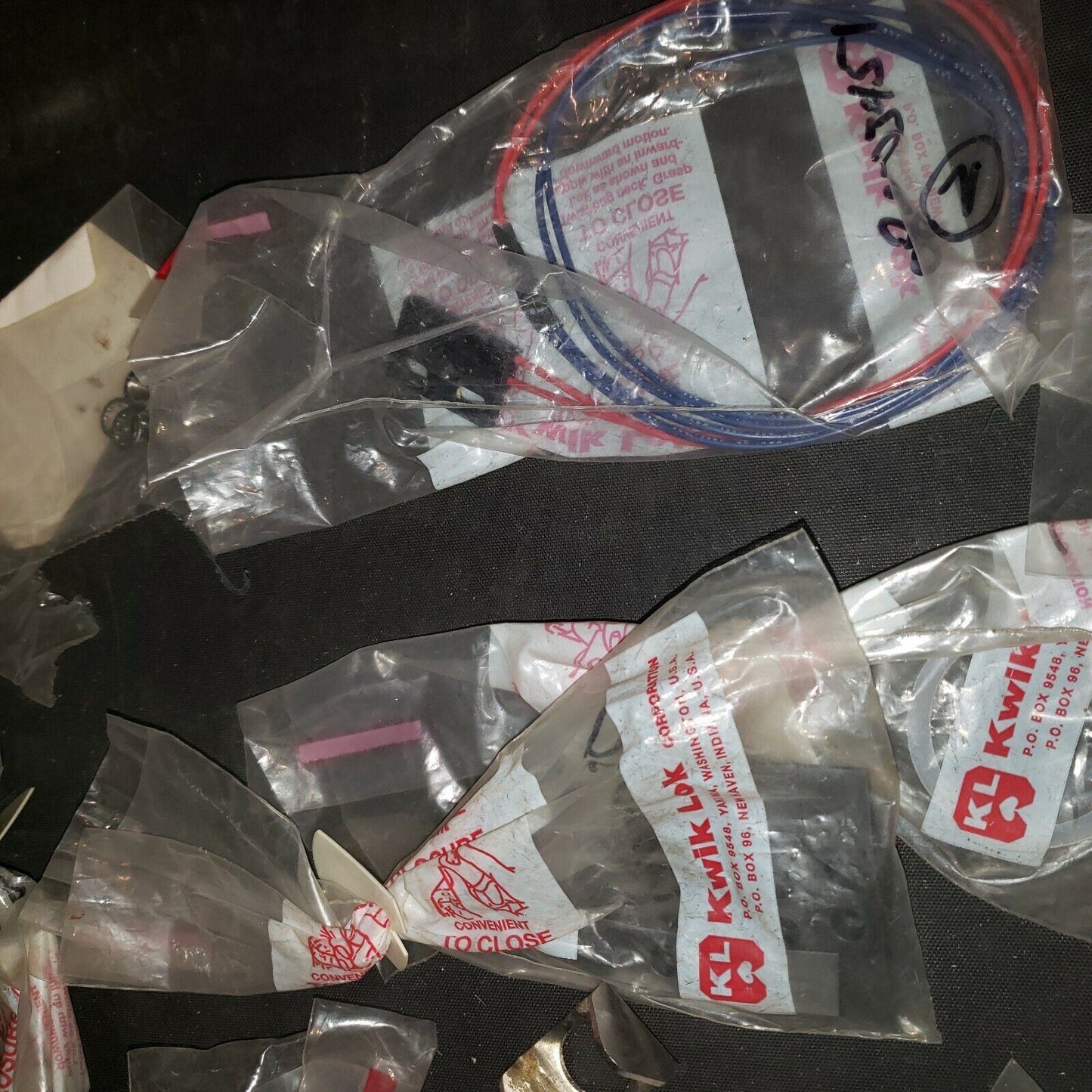 HUGE LOT Kwik Lok Conveyor Parts Rollers, Seals, Gaskets, Bolts Spacers, KwikLoK