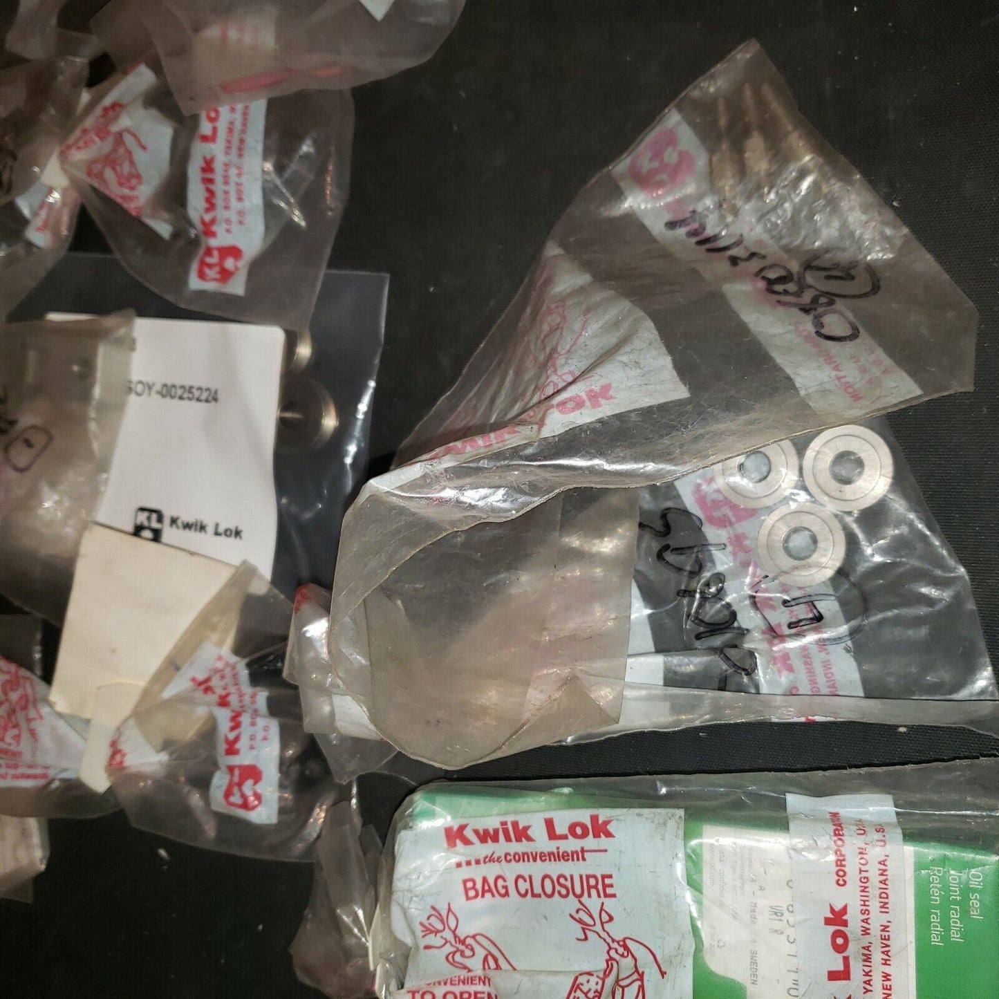 HUGE LOT Kwik Lok Conveyor Parts Rollers, Seals, Gaskets, Bolts Spacers, KwikLoK